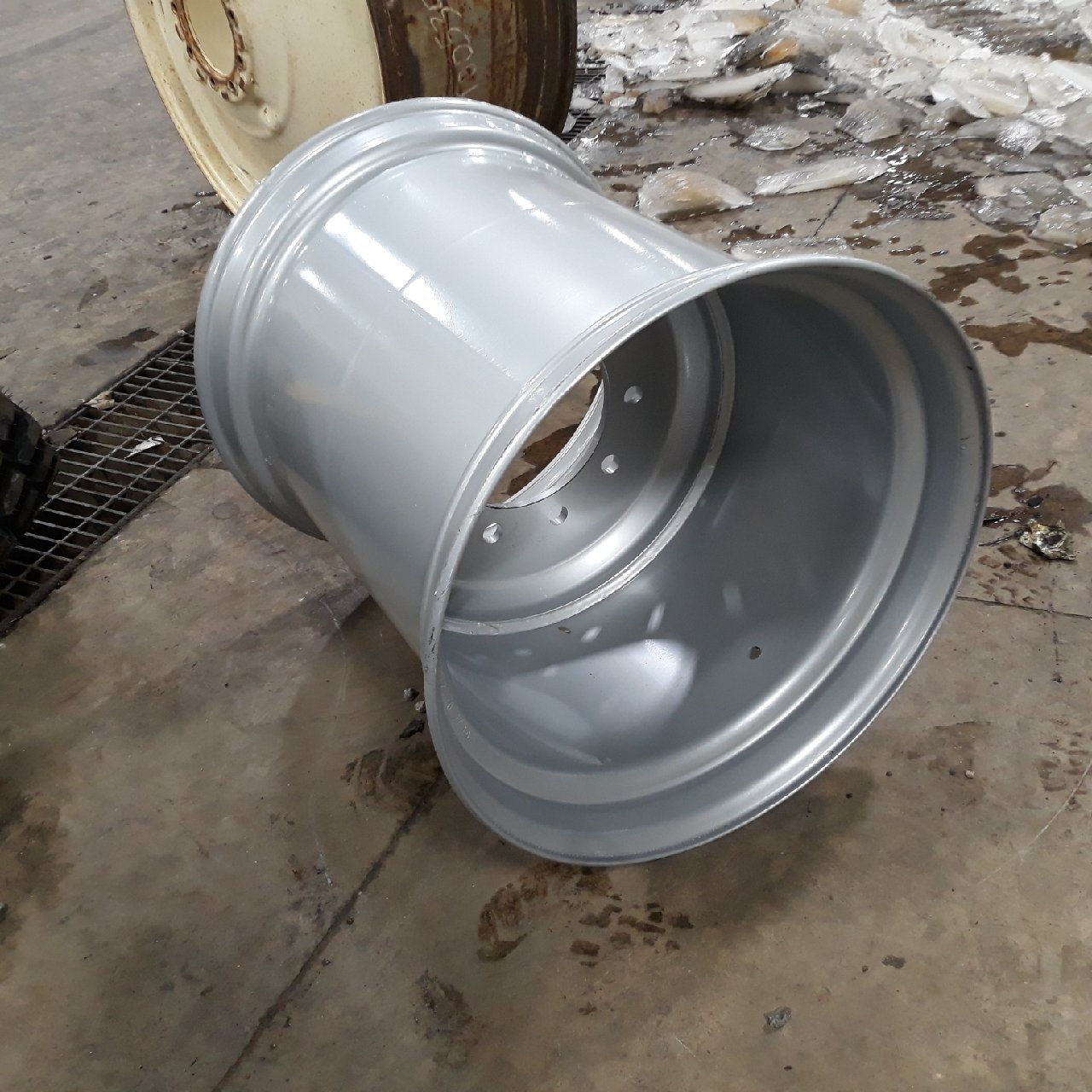 22.5''D x 24''W Hub Pilot Wheel 225.24.159