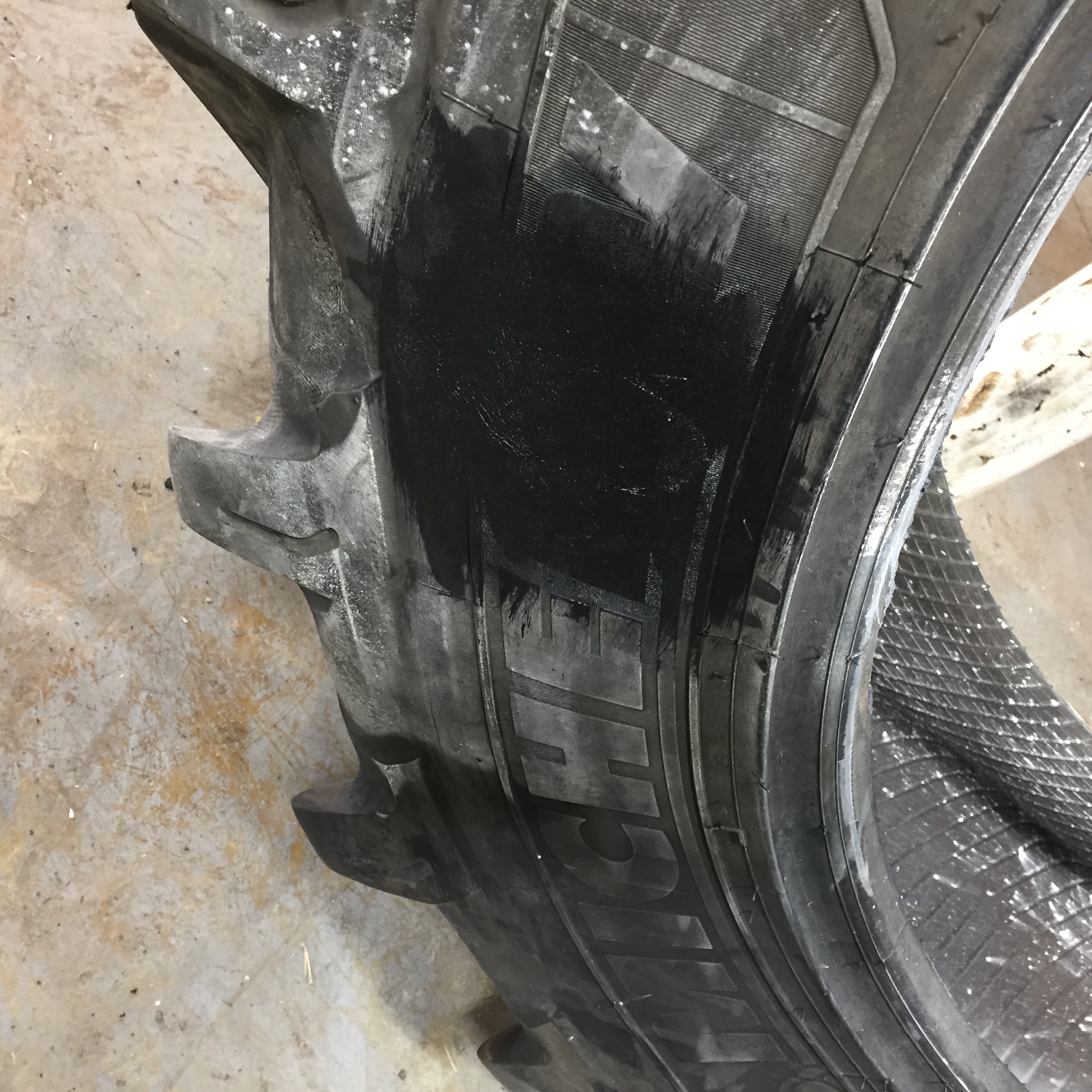 380/80R38 Michelin AgriBib 2 R-1W Tire 007861