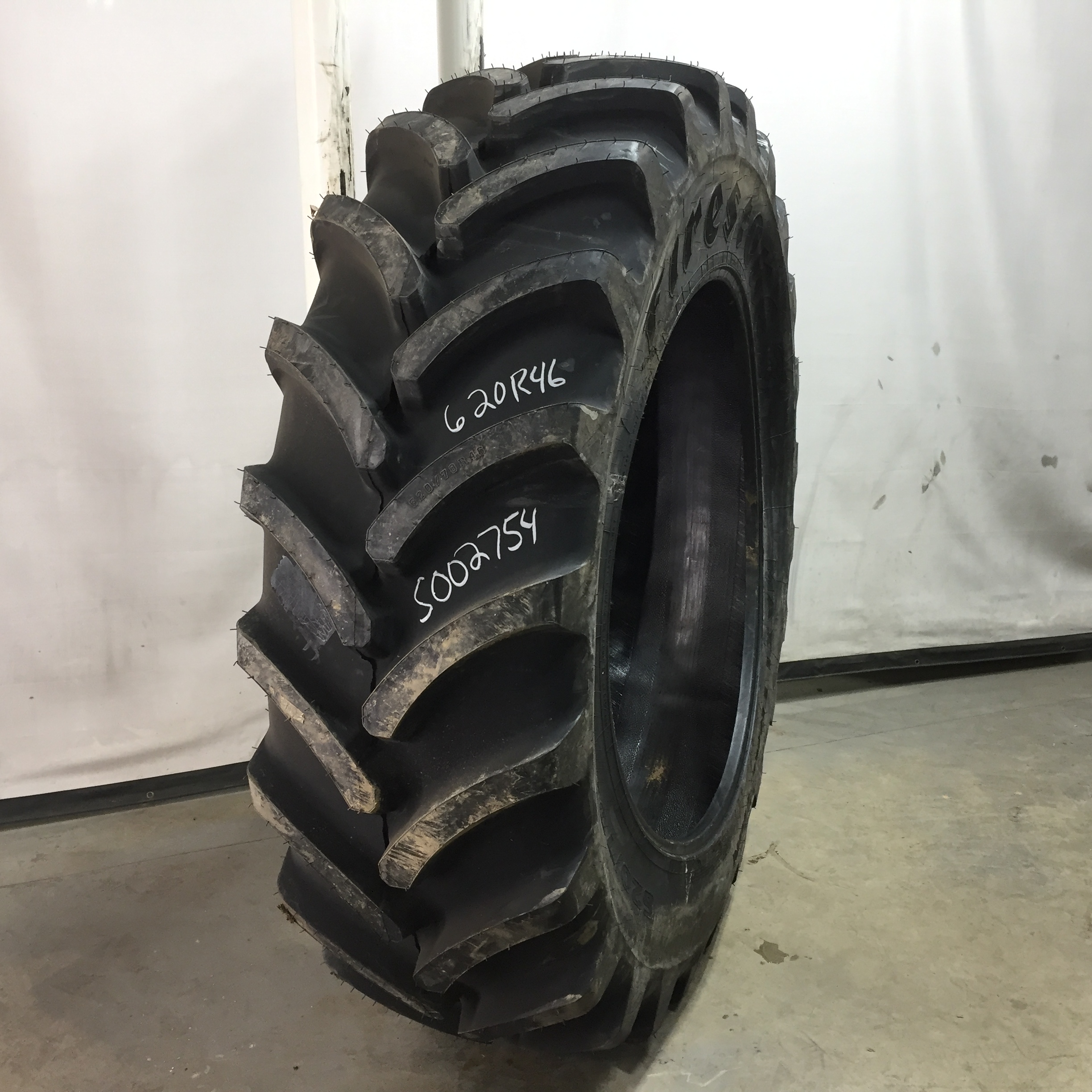 620/70R46 Firestone Maxi Traction R-1W Tire S002754