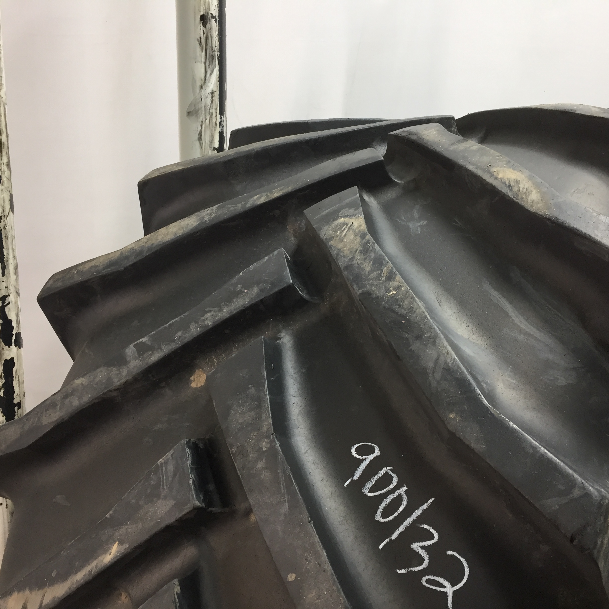 900/60-32 Trelleborg T414 R-1W Tire S002757