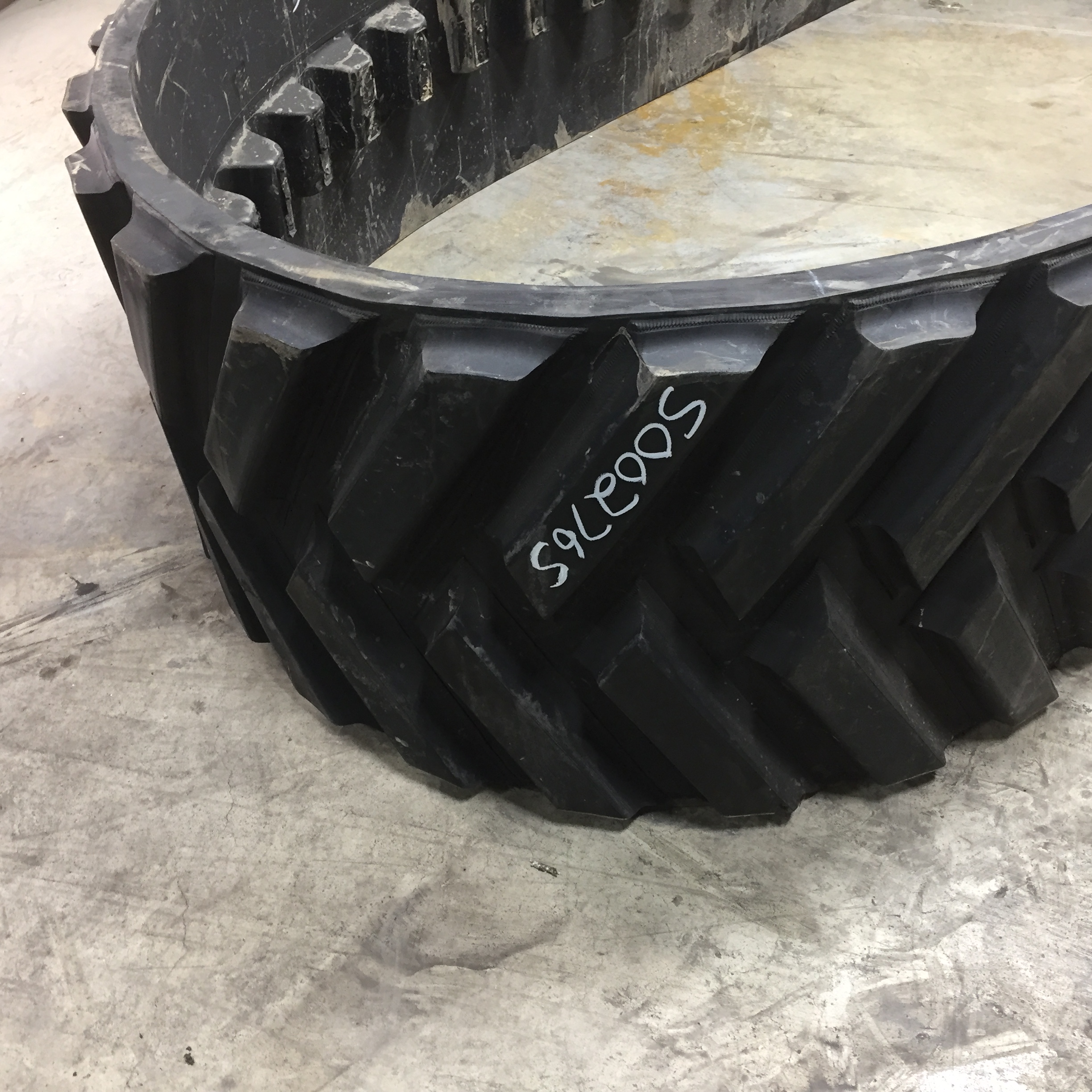 24'' Camoplast 6500 General Ag Track for John Deere 9RX S002765