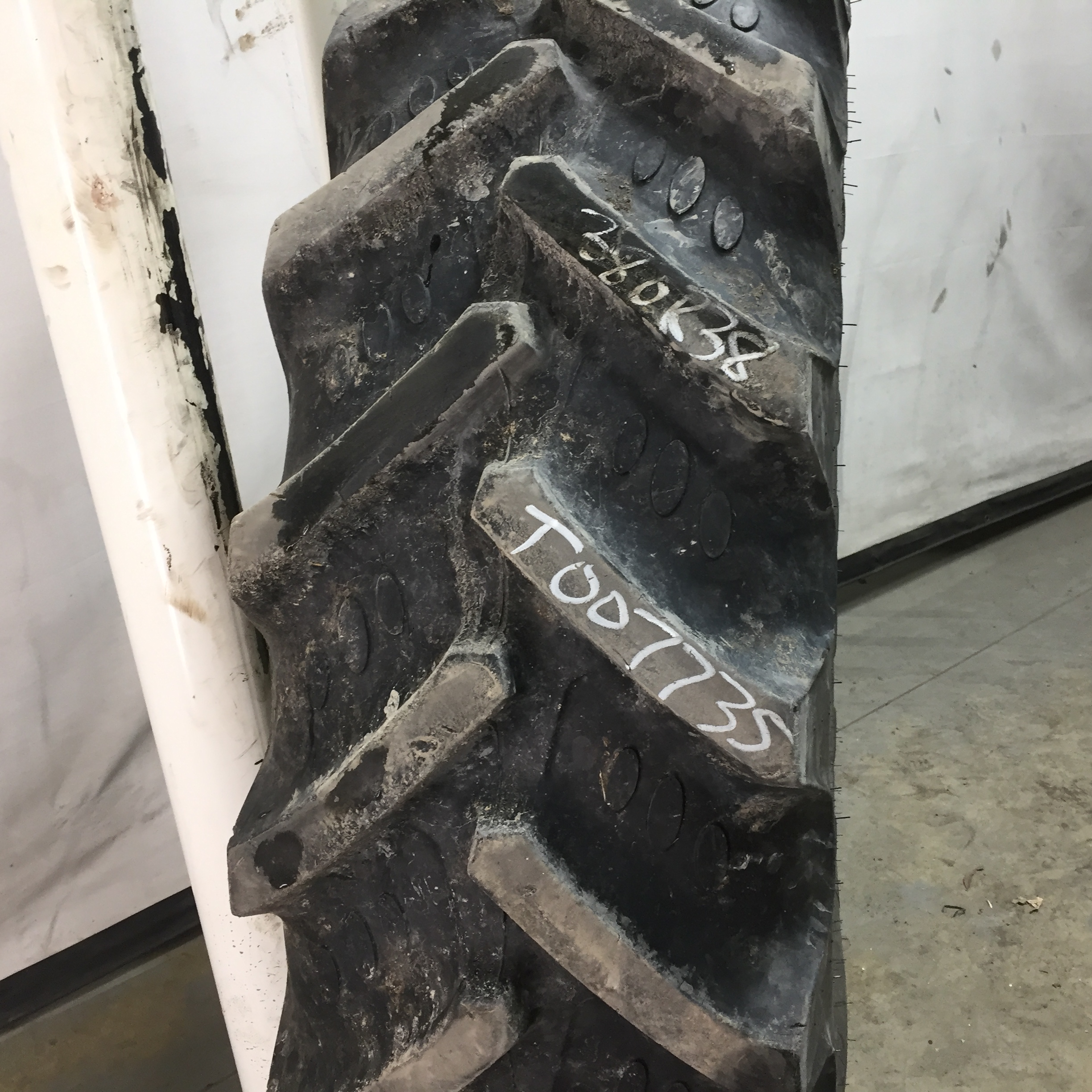 380/85R38 BKT Tires Agrimax RT 855 R-1W Tire T007735