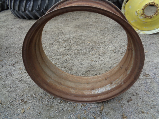 38''D x 15''W Double Bevel 38" Cast Wheel T003666