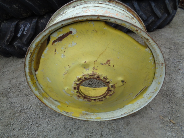 38''D x 16''W Stamped Plate Wheel T003667