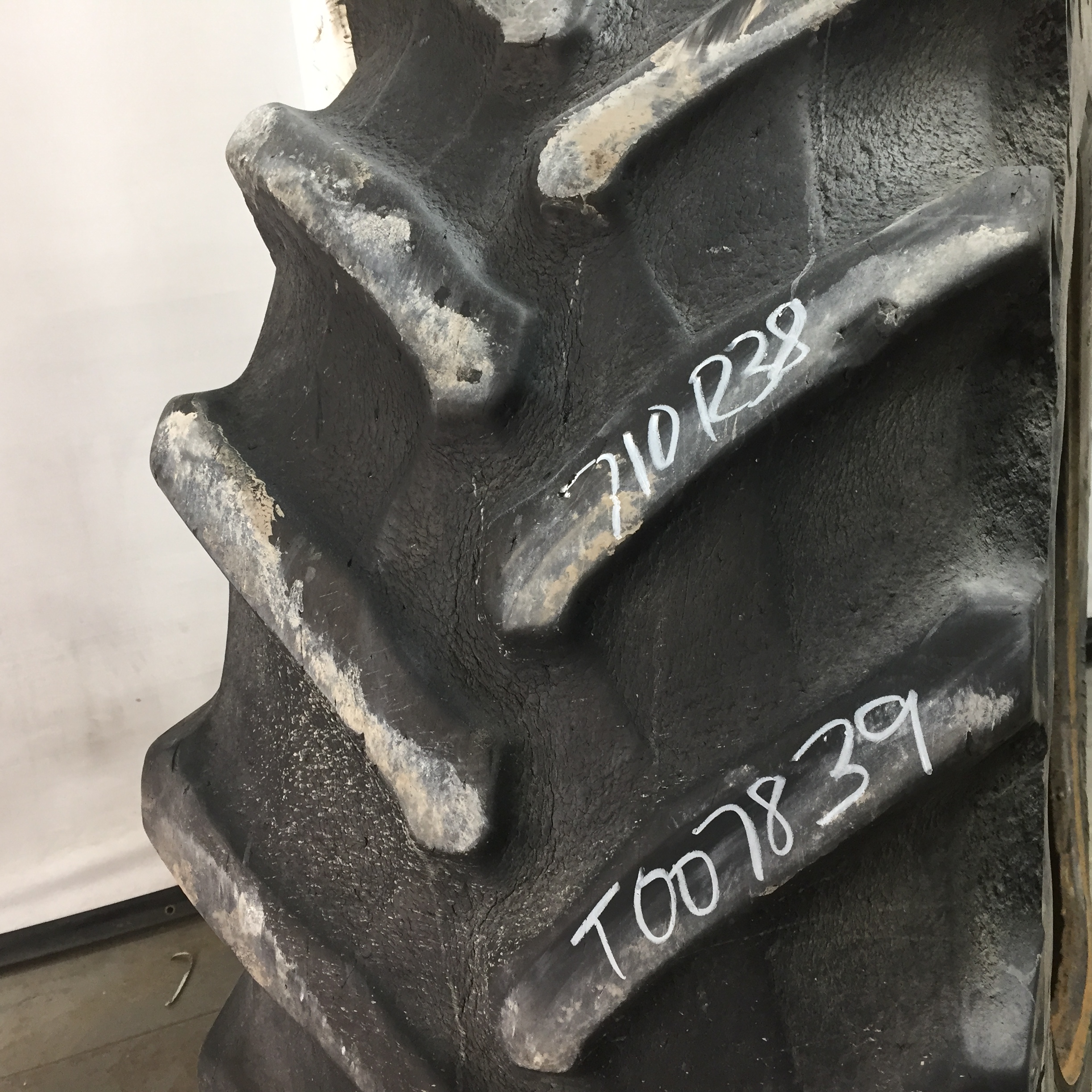 710/70R38 Titan Farm TM 700 EL R-1W Tire T007839