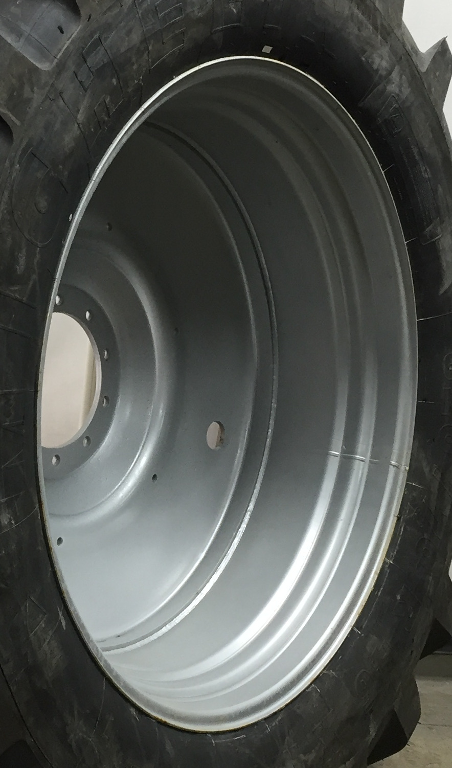 46''D x 20''W Formed Plate W/Weight Holes Wheel WT007806