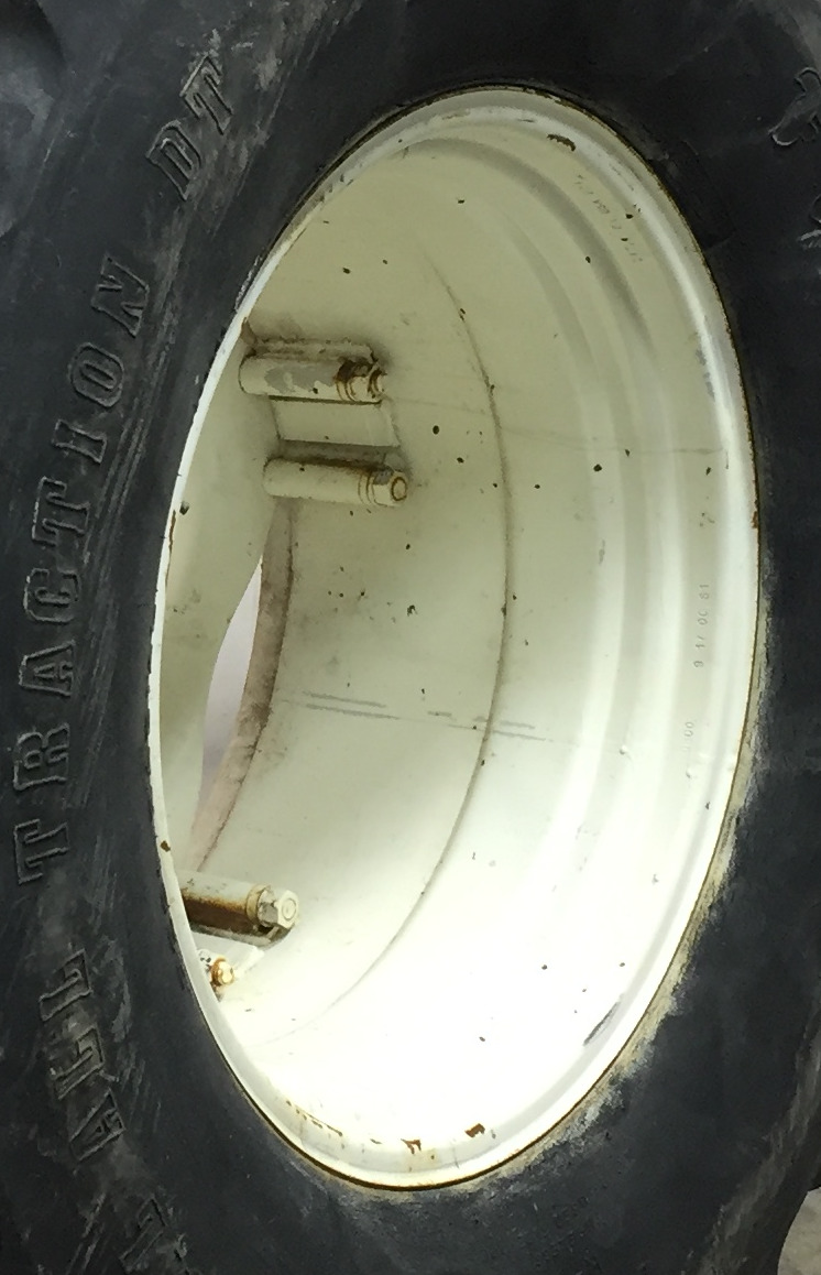 28''-30'' Rim with Clamp/Loop Style (groups of 2 bolts) Rim Center WT007810CTR