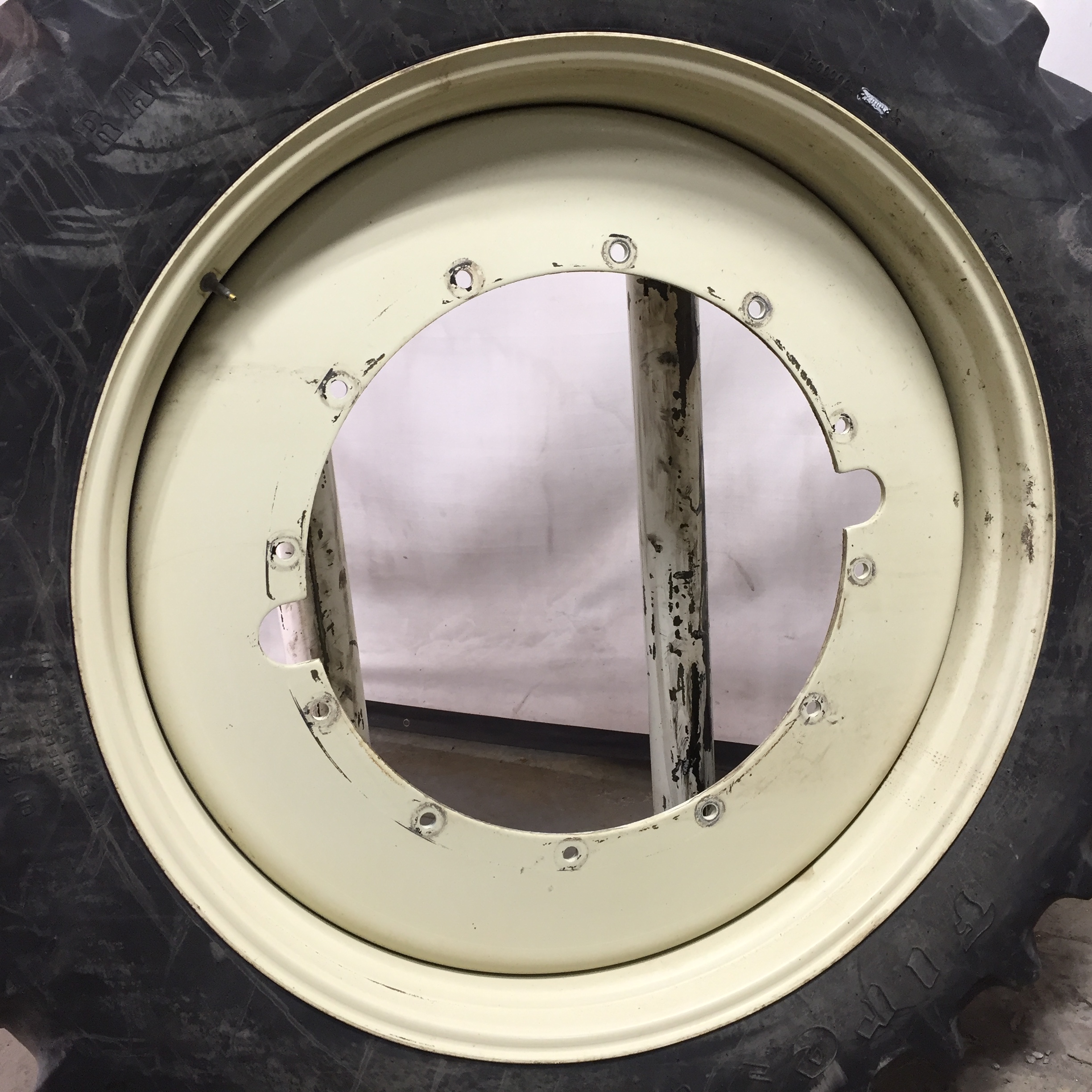 46''D x 13''W Stub Disc Wheel WT007812