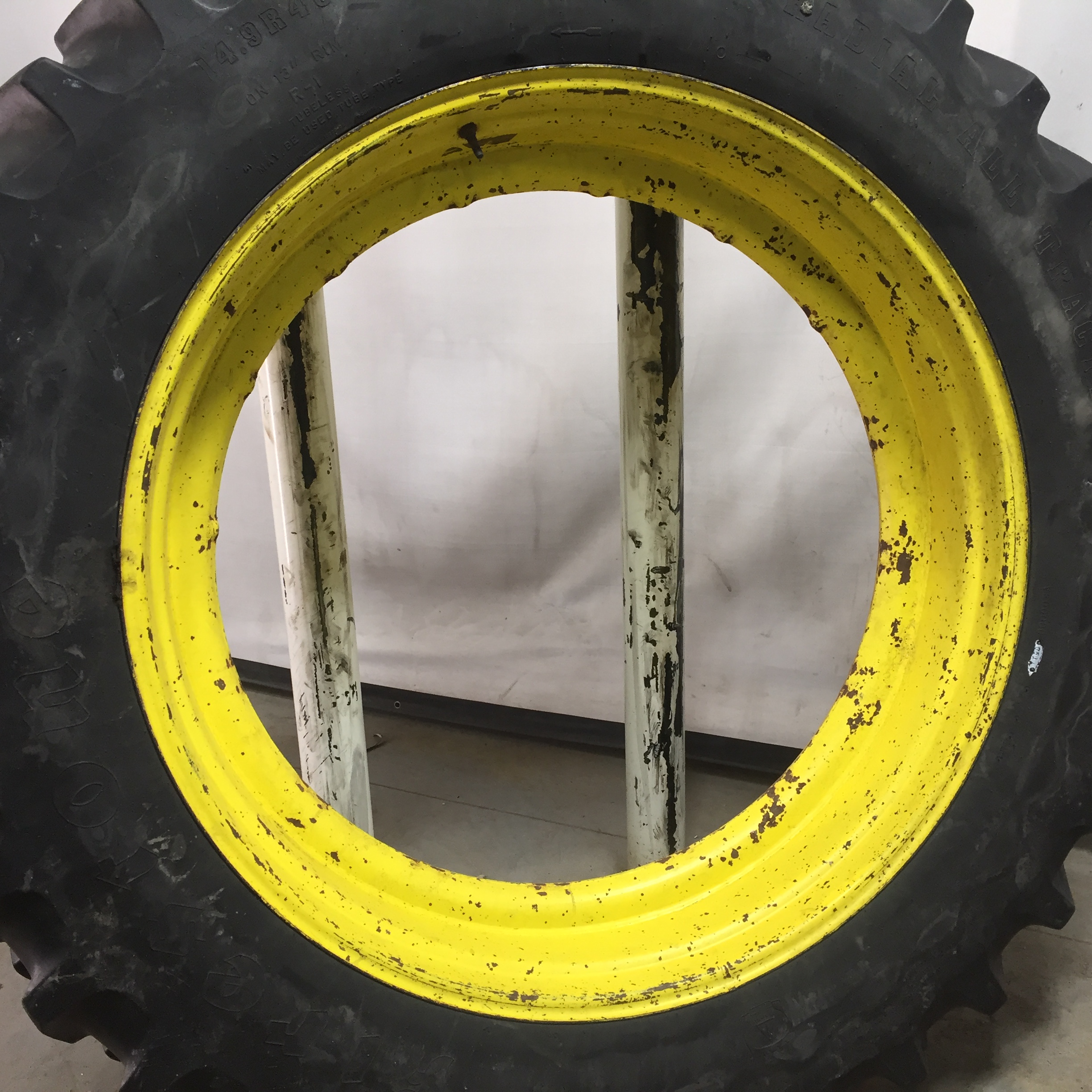 46''D x 12''W Single Bevel 42" Cast Wheel WT007838