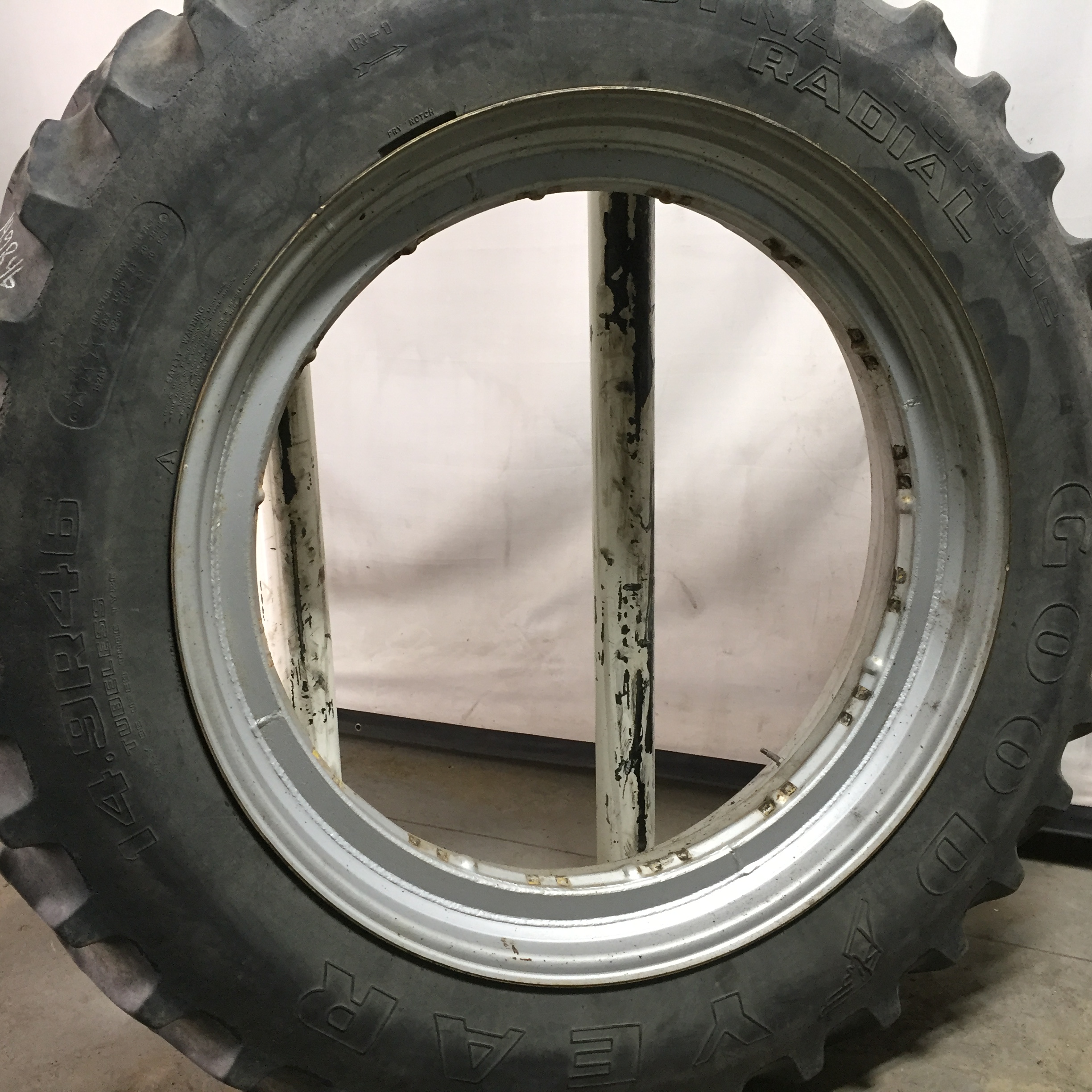 46''D x 12''W Single Bevel 42" Cast Wheel WT007850