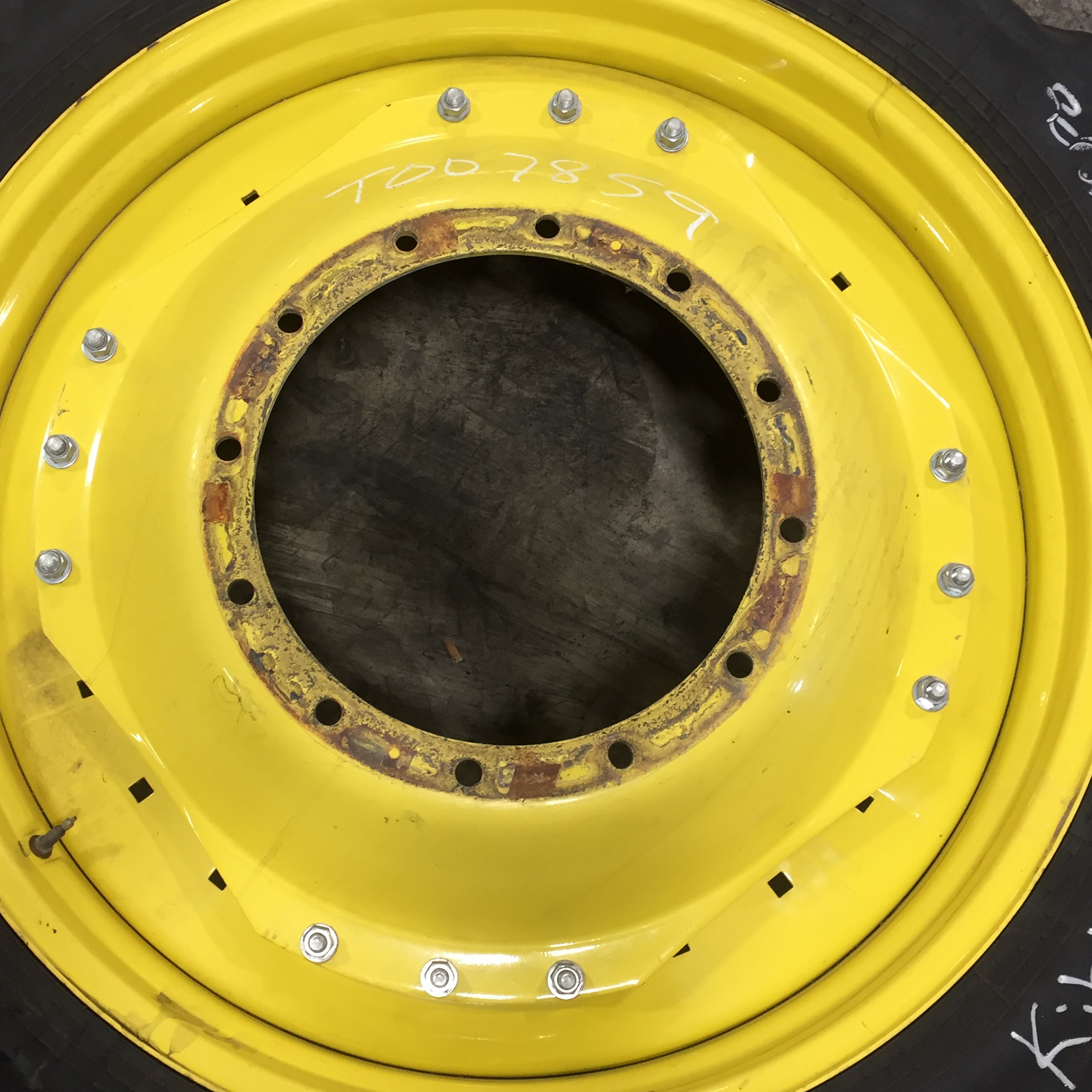 Waffle Wheel (Groups of 3 bolts) T007859