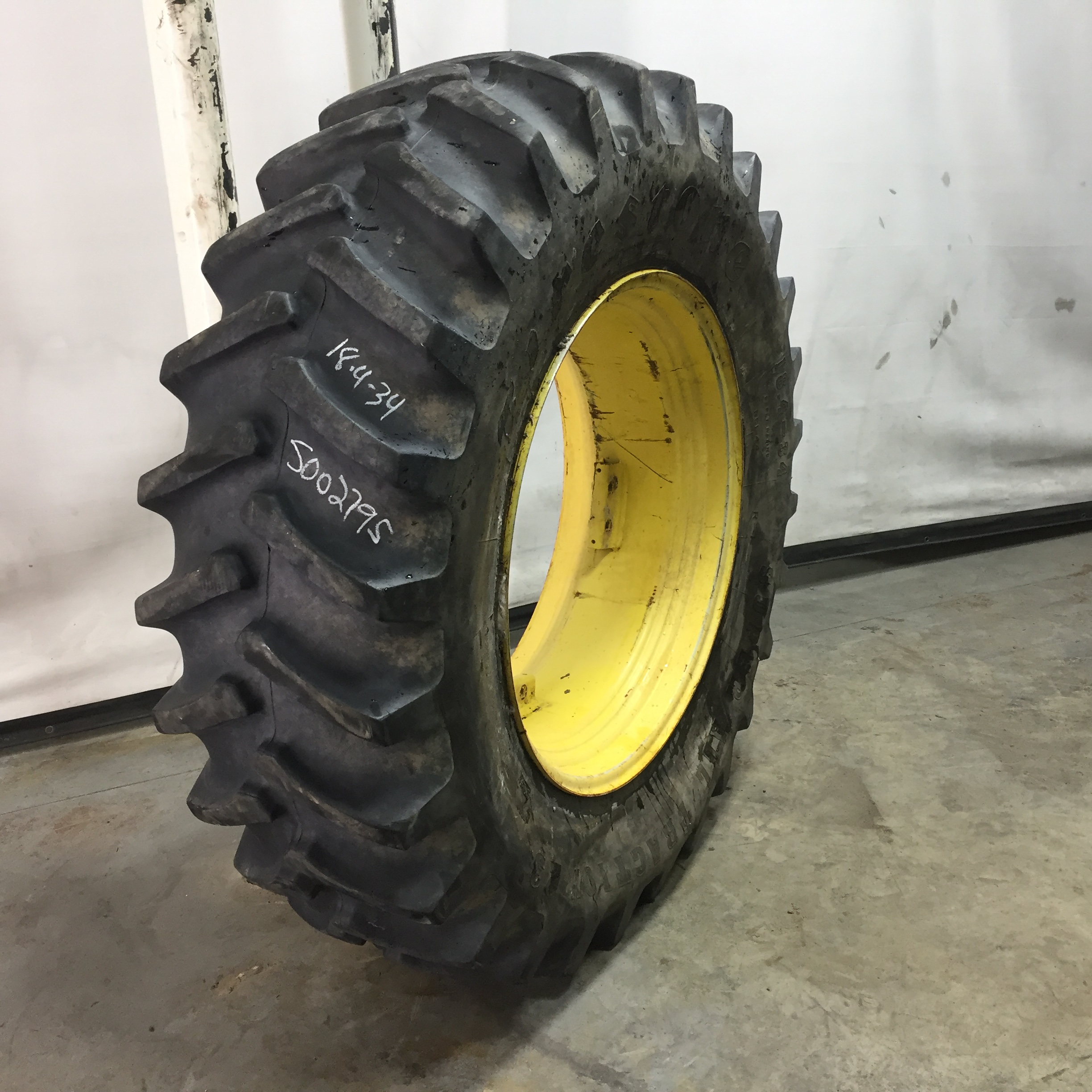 18.4/-34 Firestone Super All Traction 23 R-1 Tire RS002795