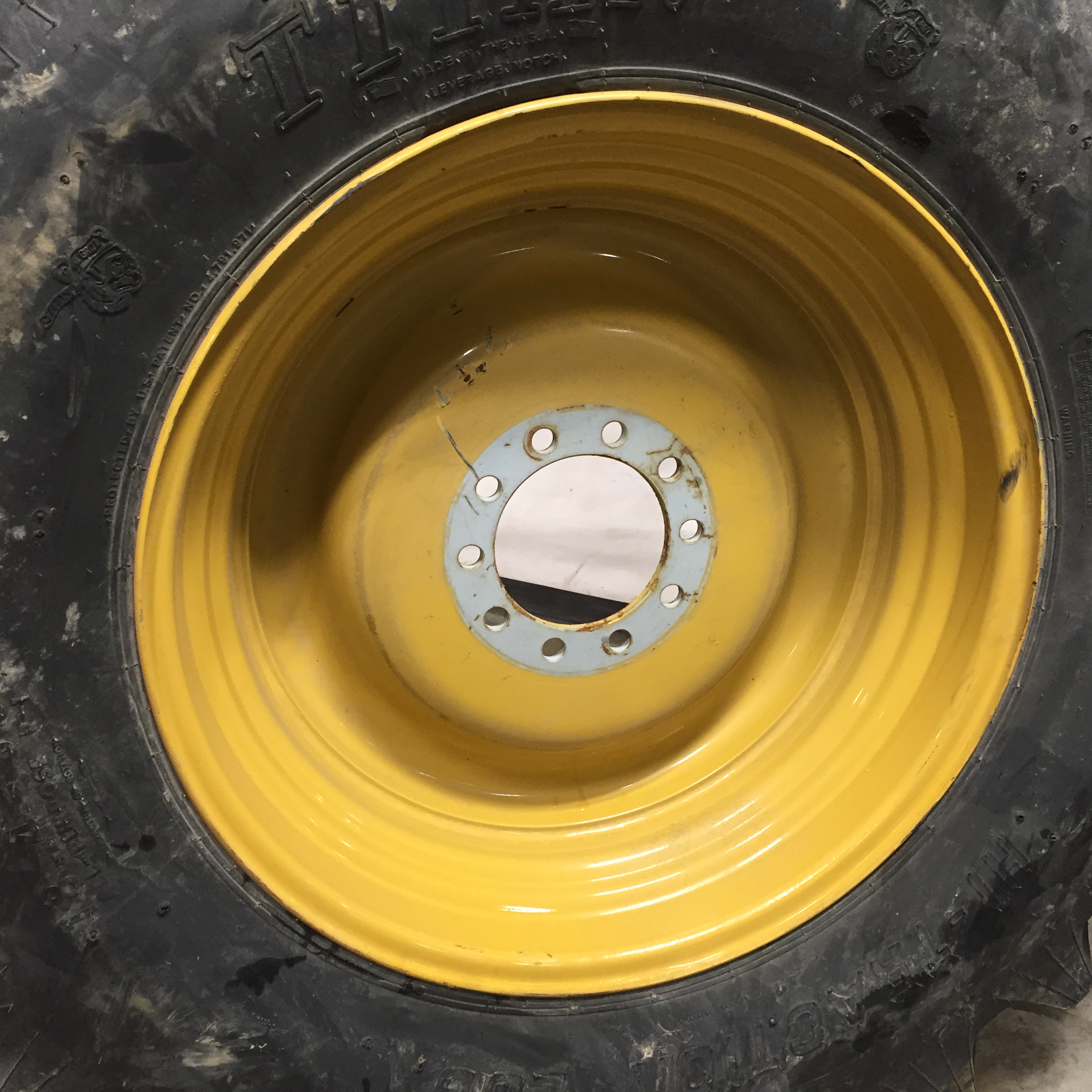 30''D x 15''W Bubble Disc Wheel WS002797