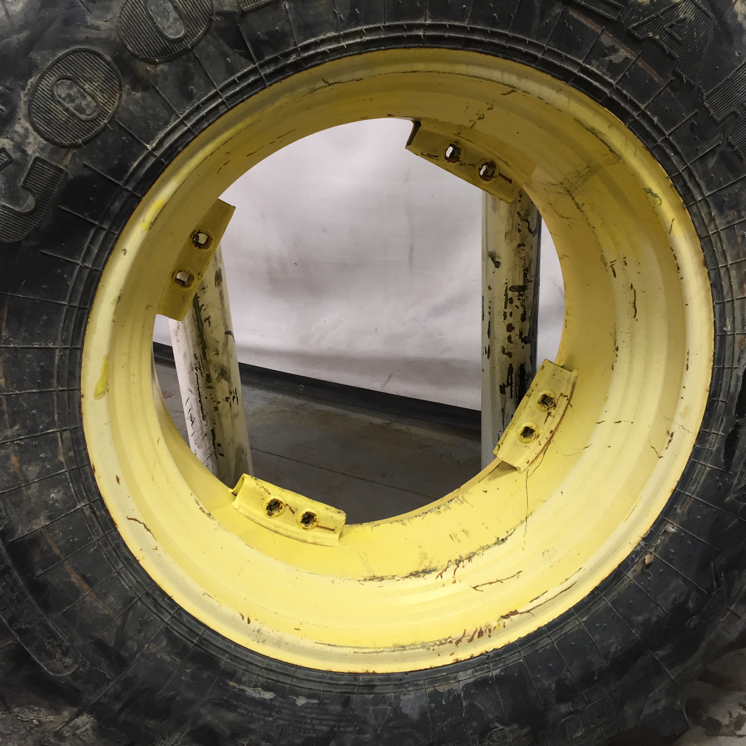 30''D x 15''W Rim with Clamp/U-Clamp (groups of 2 bolts) Wheel WS002807