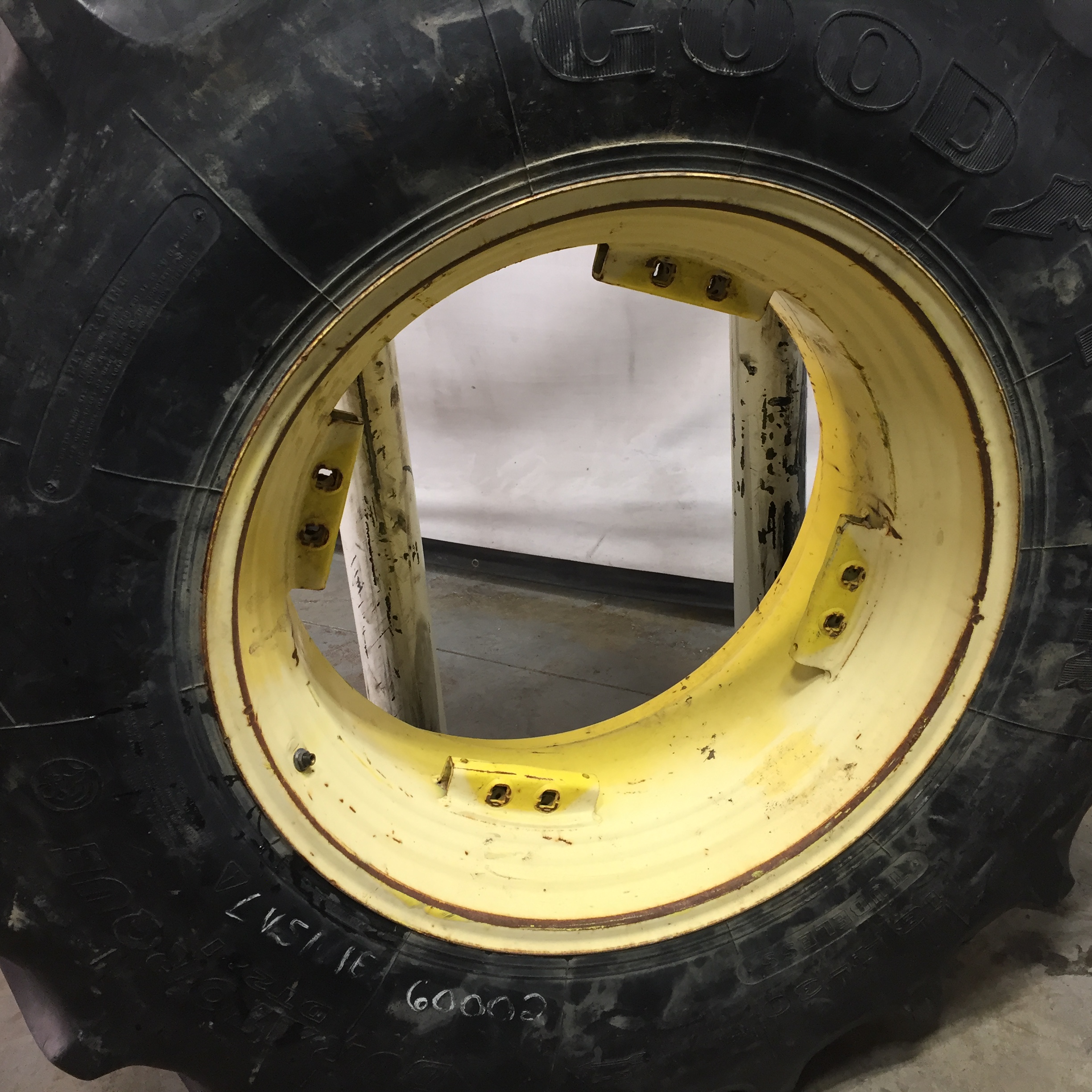 30''D x 15''W Rim with Clamp/U-Clamp (groups of 2 bolts) Wheel WS002808