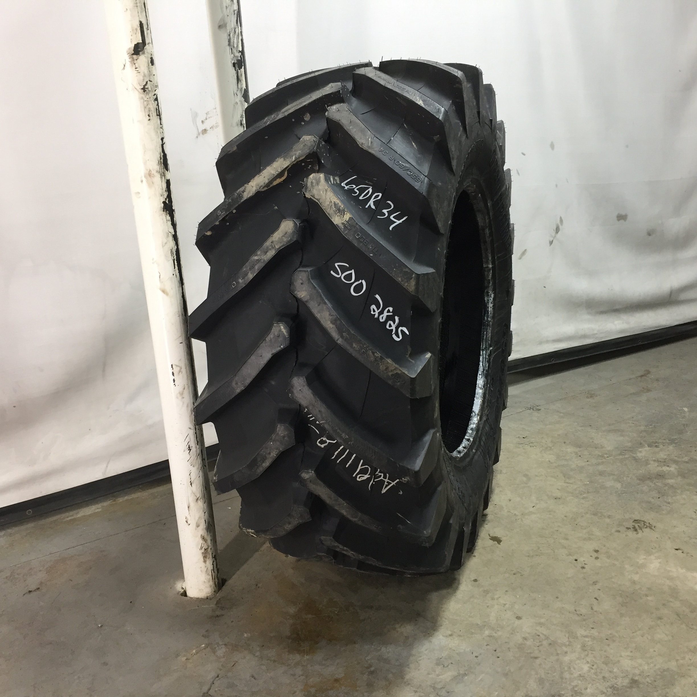 650/60R34 Trelleborg TM900 High Power R-1W Tire S002825