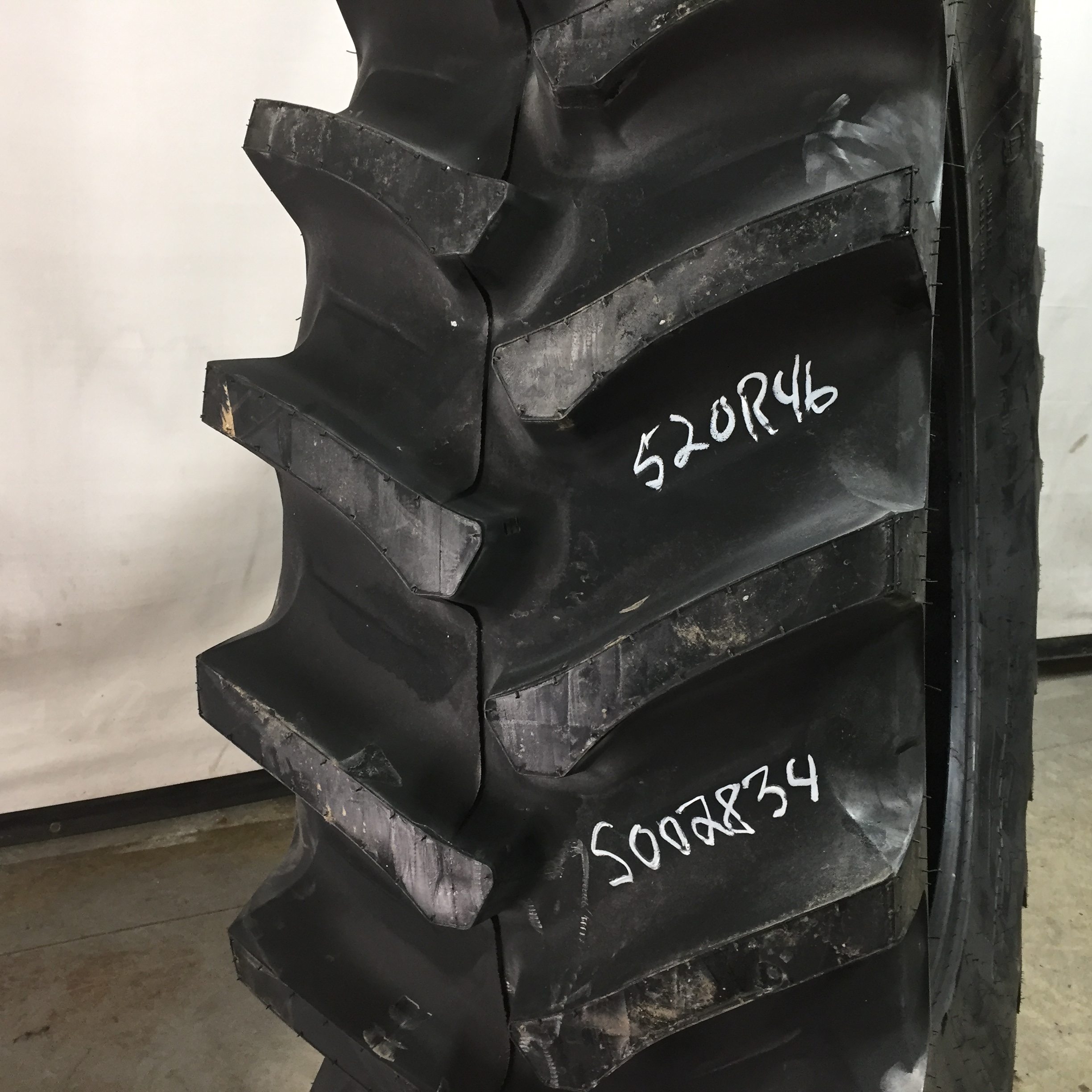 520/85R46 Firestone Radial All Traction DT R-1W Tire S002834