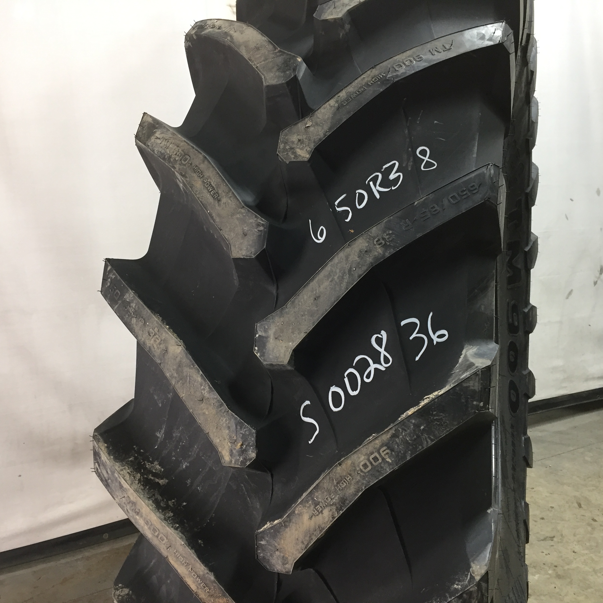 650/85R38 Trelleborg TM900HP R-1W Tire S002836