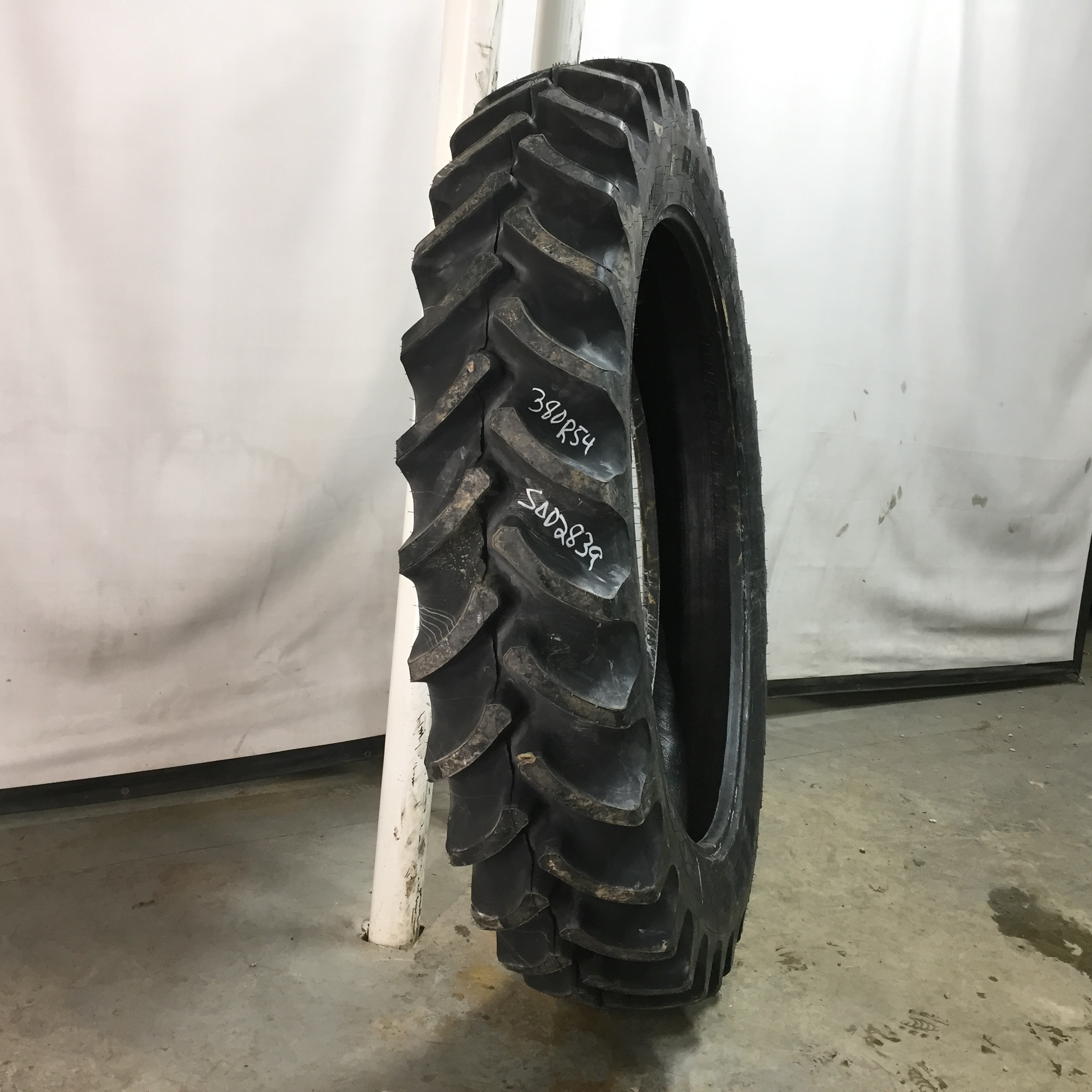 380/90R54 Firestone Radial 9000 R-1W Tire S002839