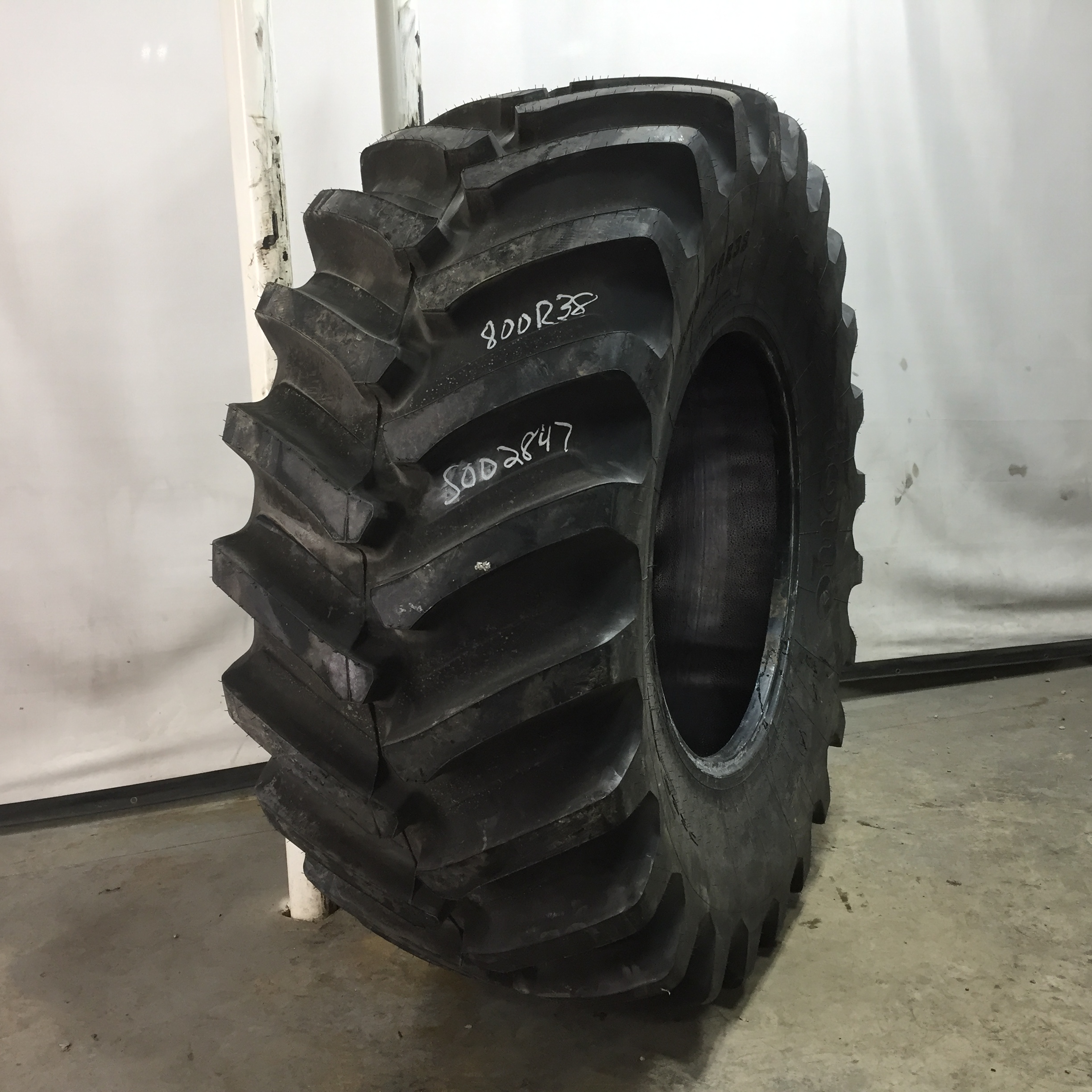 800/70R38 Firestone Radial Deep Tread 23 R-1W Tire S002847
