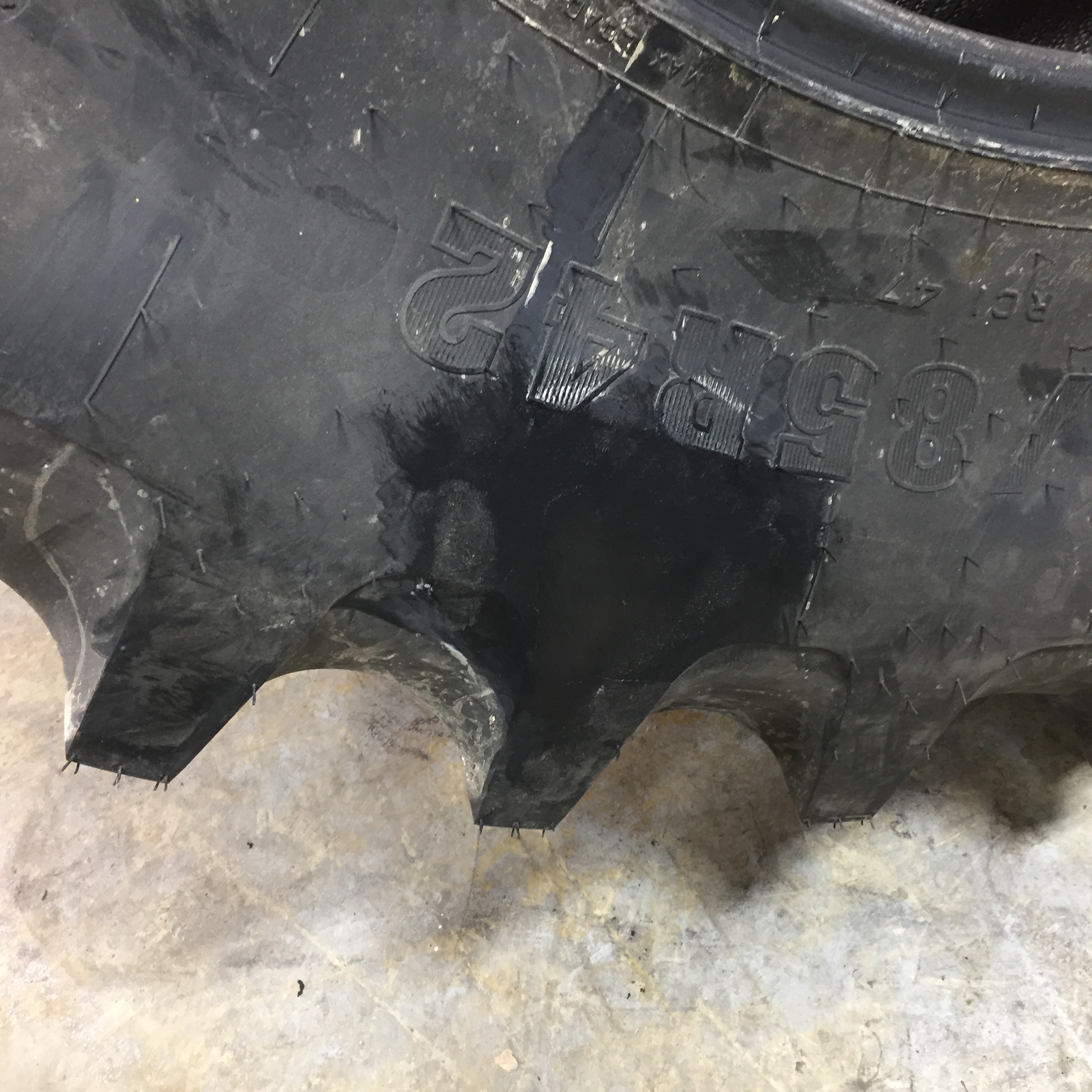 520/85R42 Firestone Radial All Traction 23 R-1 Tire S002855