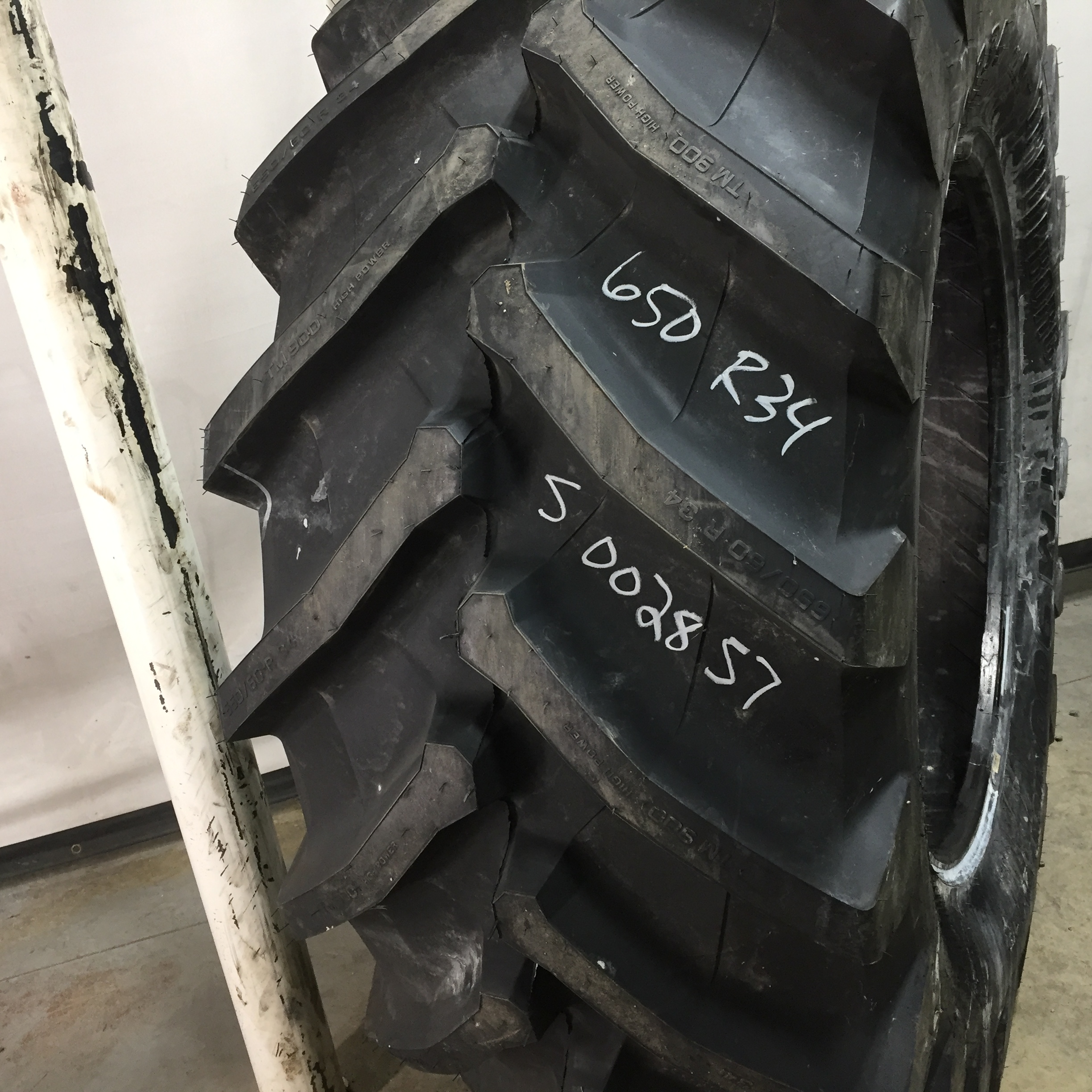 650/60R34 Trelleborg TM900 High Power R-1W Tire S002857