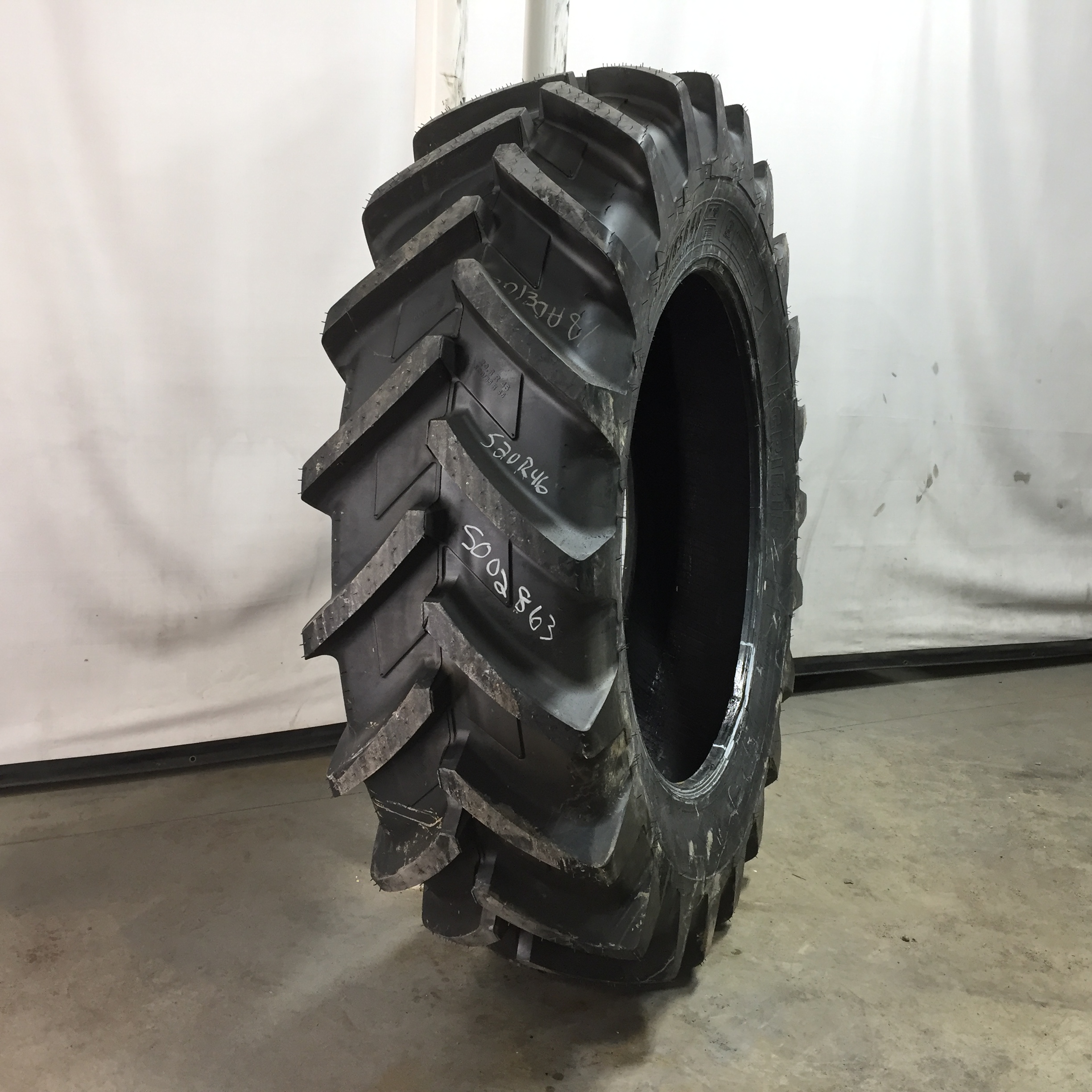 520/85R46 Michelin AgriBib R-1W Tire S002863