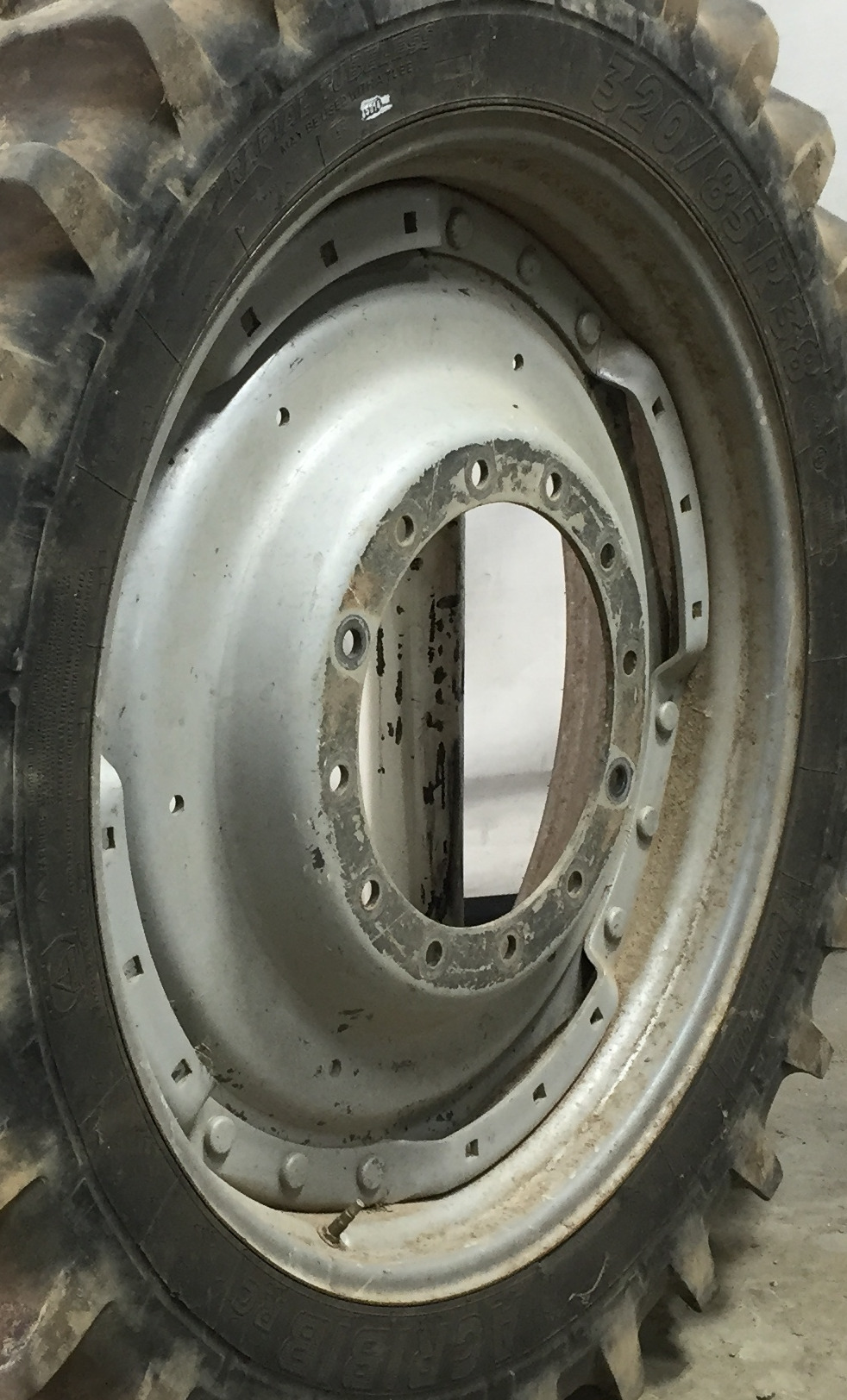 Waffle Wheel (Groups of 3 bolts) WT007924