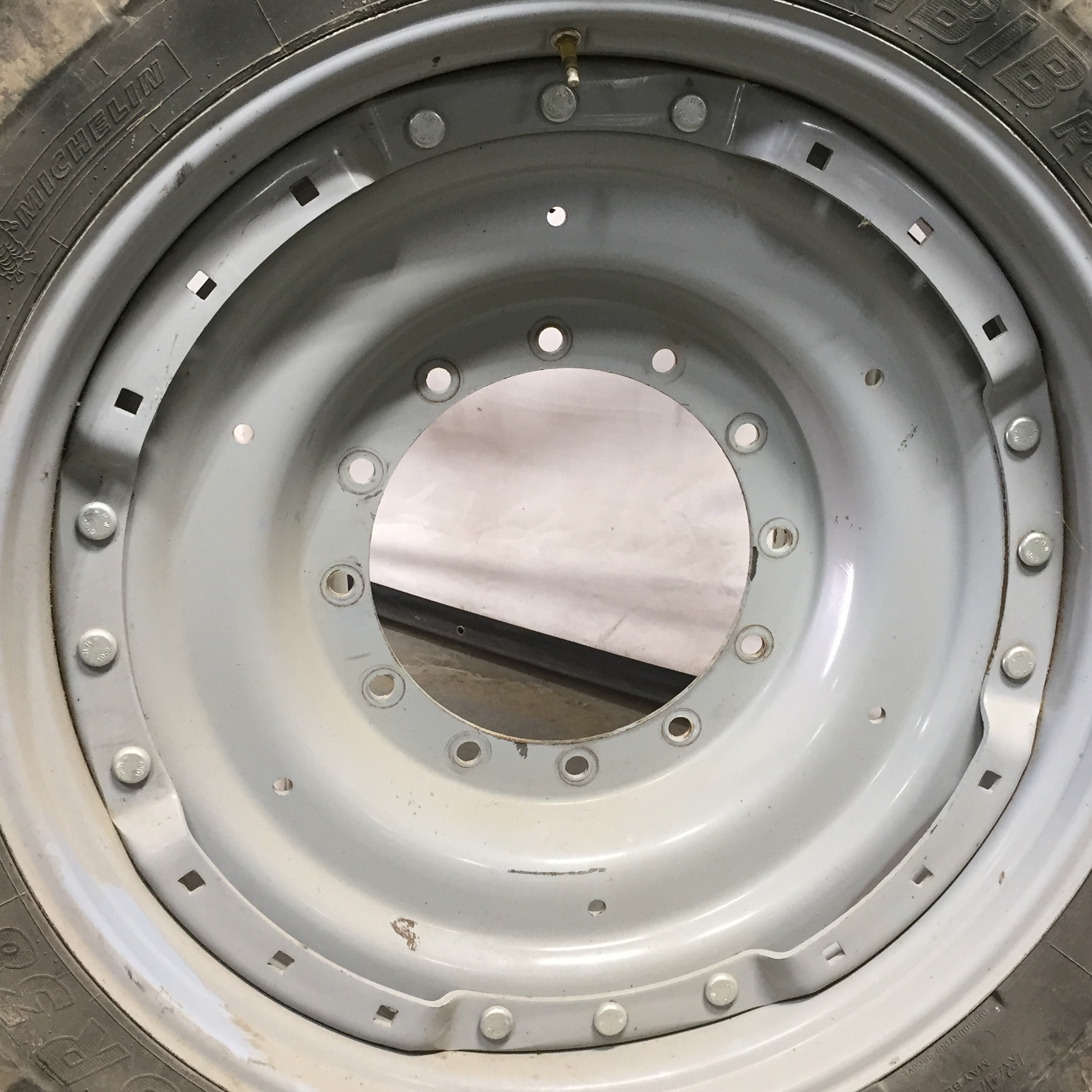 38''-54'' Waffle Wheel (Groups of 3 bolts) Rim Center WT007925CTR