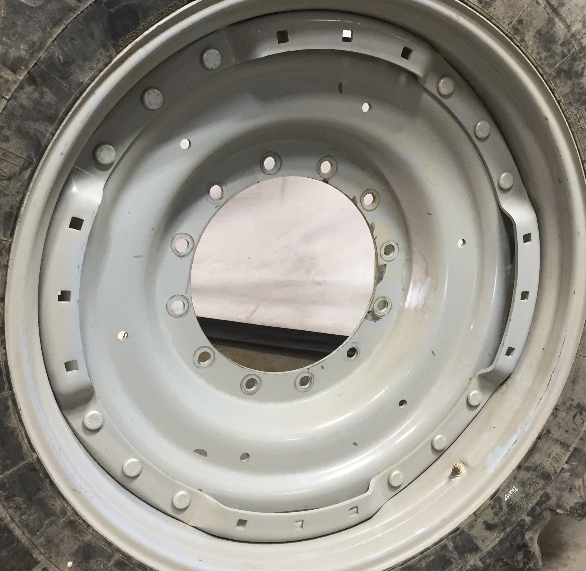 38''-54'' Waffle Wheel (Groups of 3 bolts) Rim Center WT007926CTR