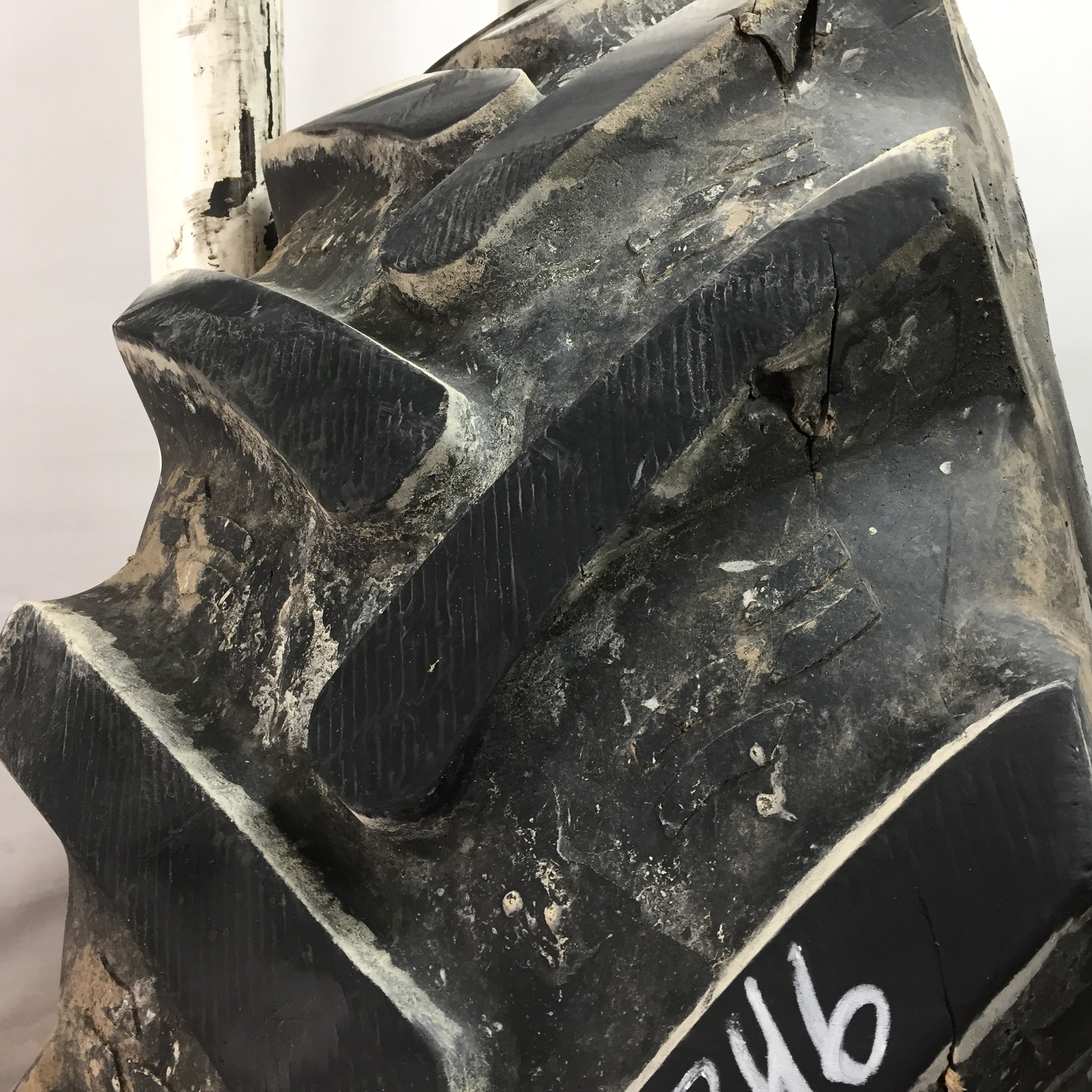 520/85R46 Alliance 375 Agristar R-1W Tire RT007928