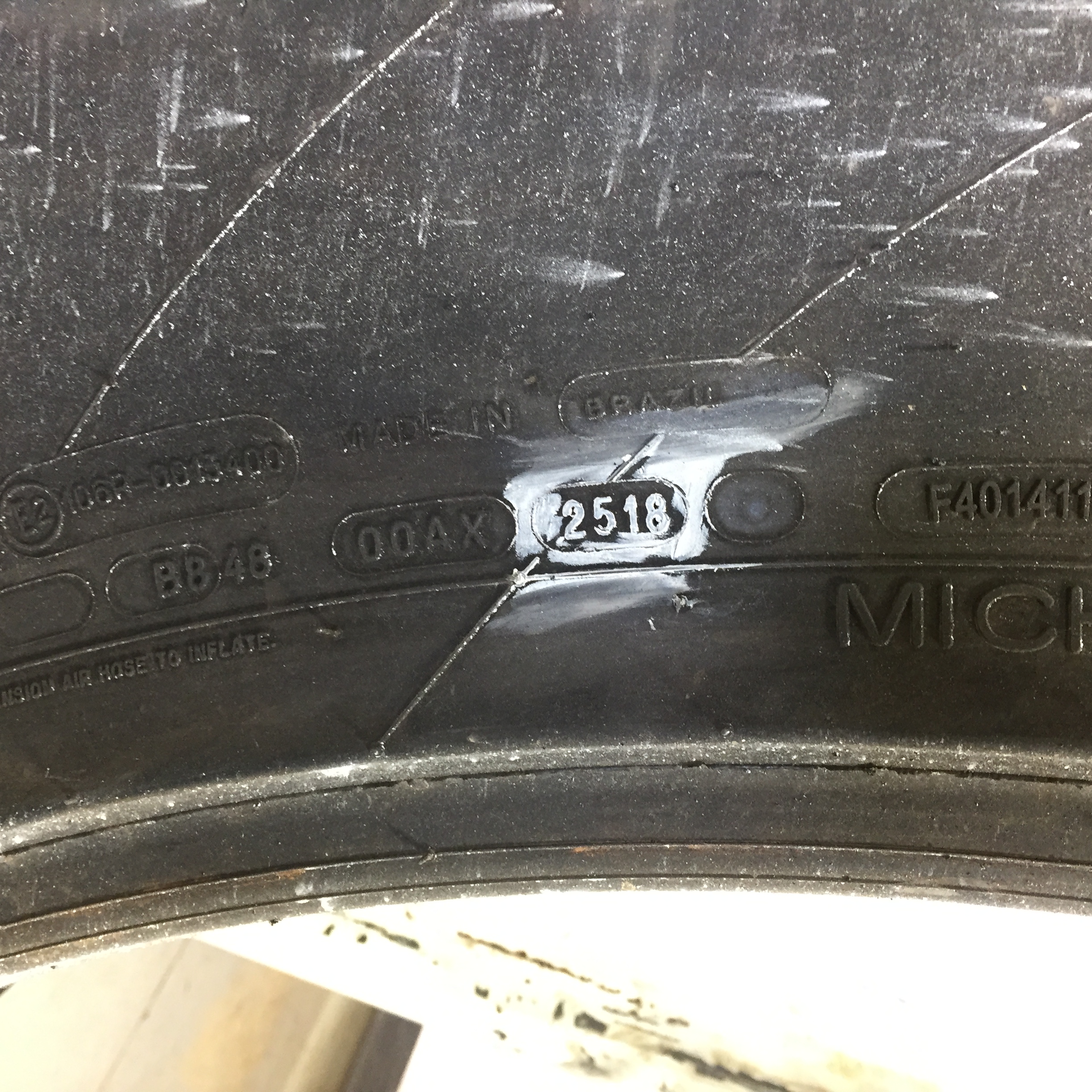 380/90R46 Michelin Spraybib R-1S Tire 007878