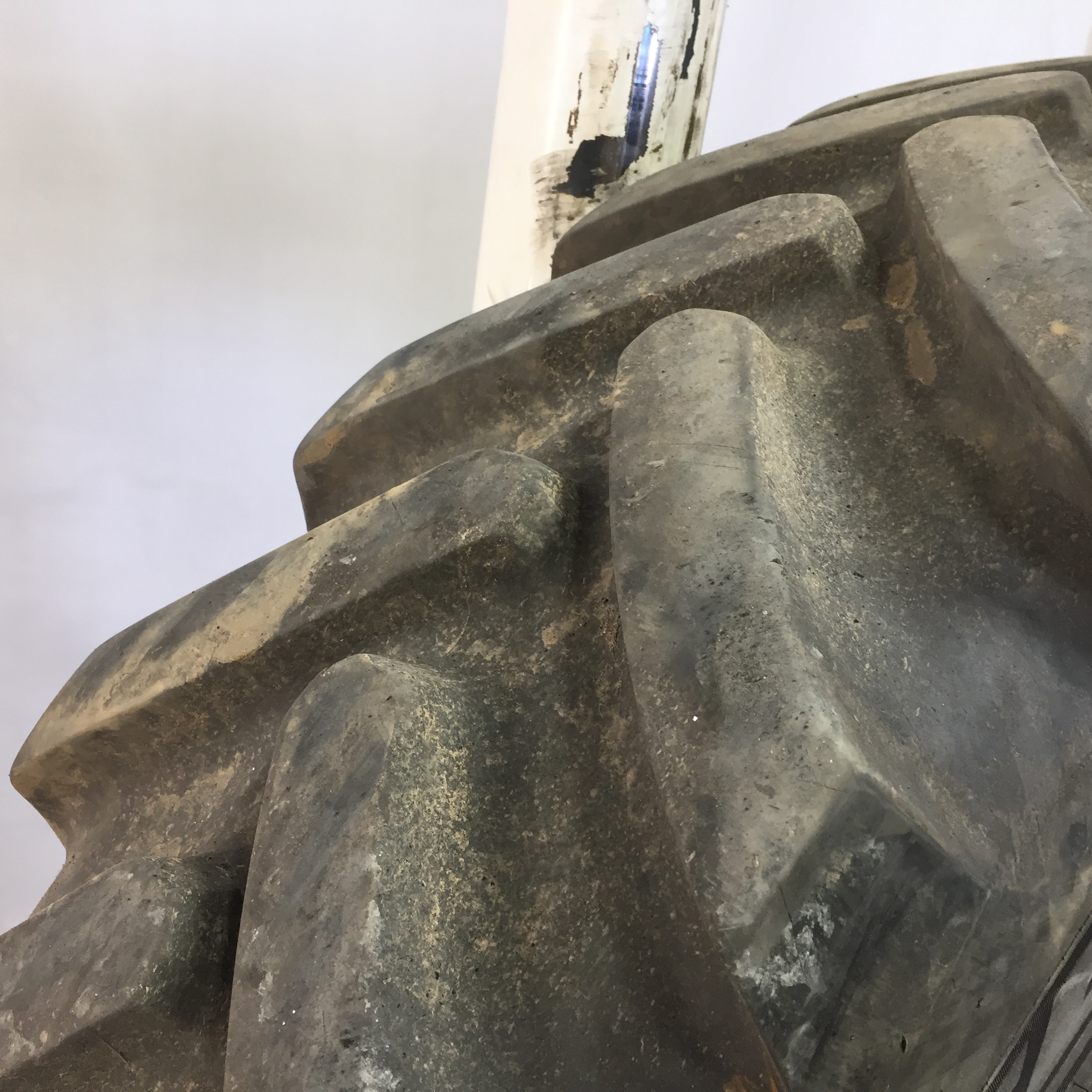 380/90R46 Michelin Spraybib R-1S Tire 007878