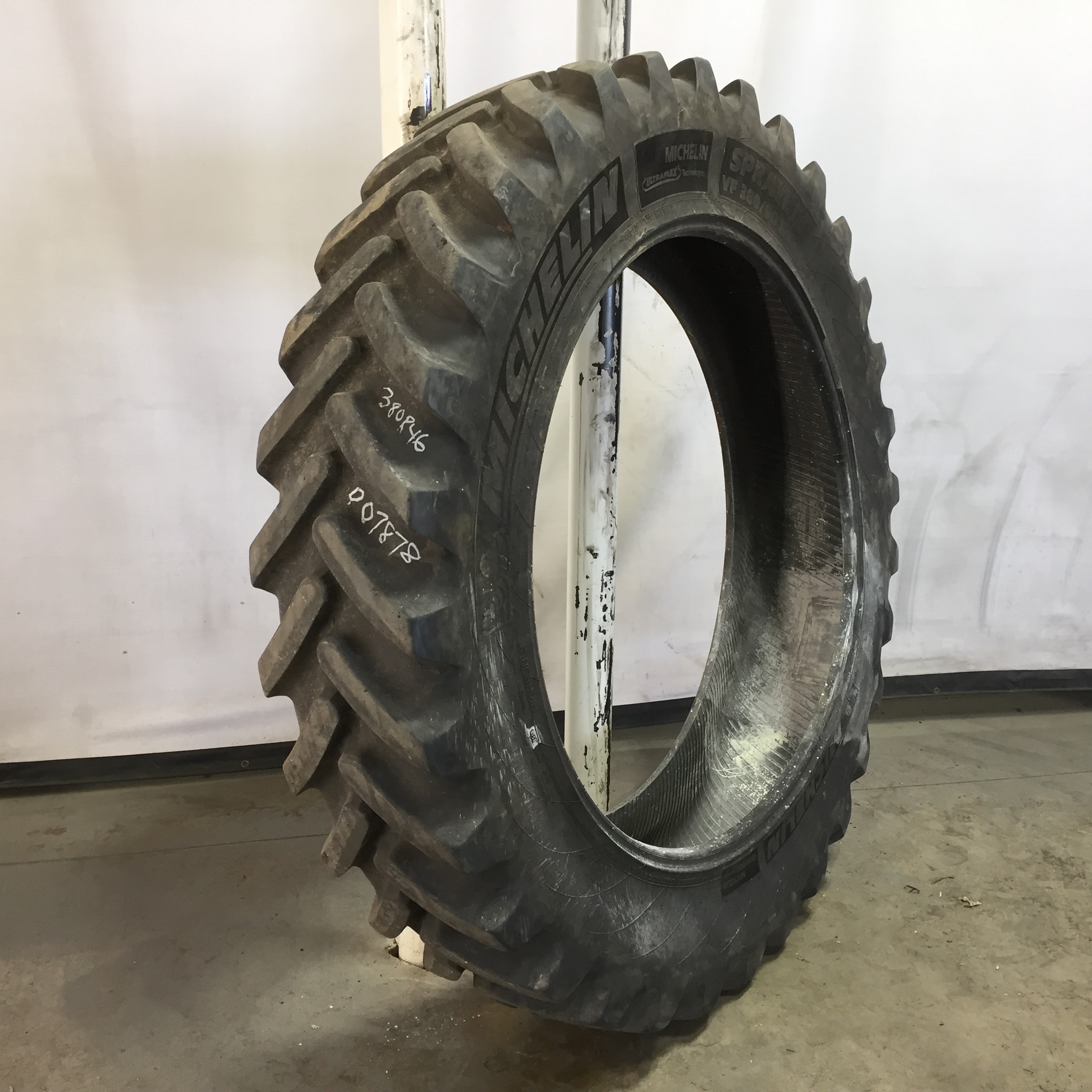 380/90R46 Michelin Spraybib R-1S Tire 007878