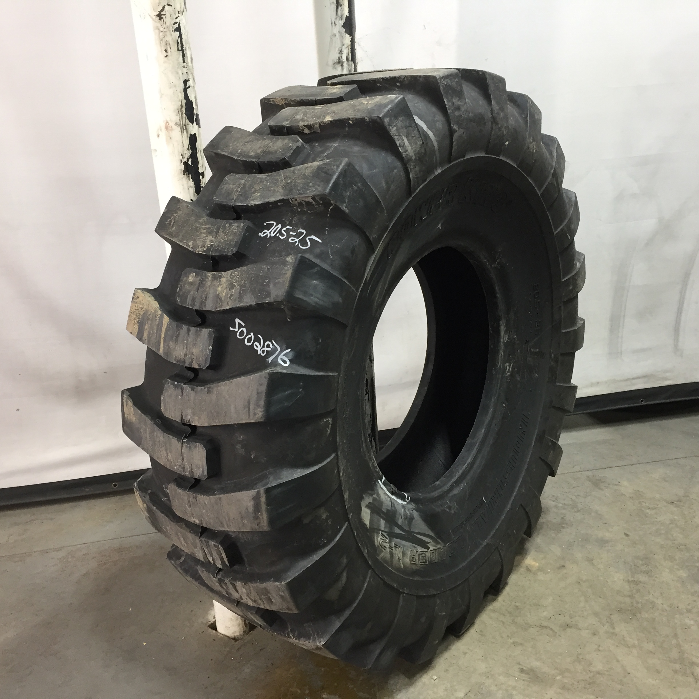 20.5/-25 Power King Industrial Loader L-2 Tire s002876