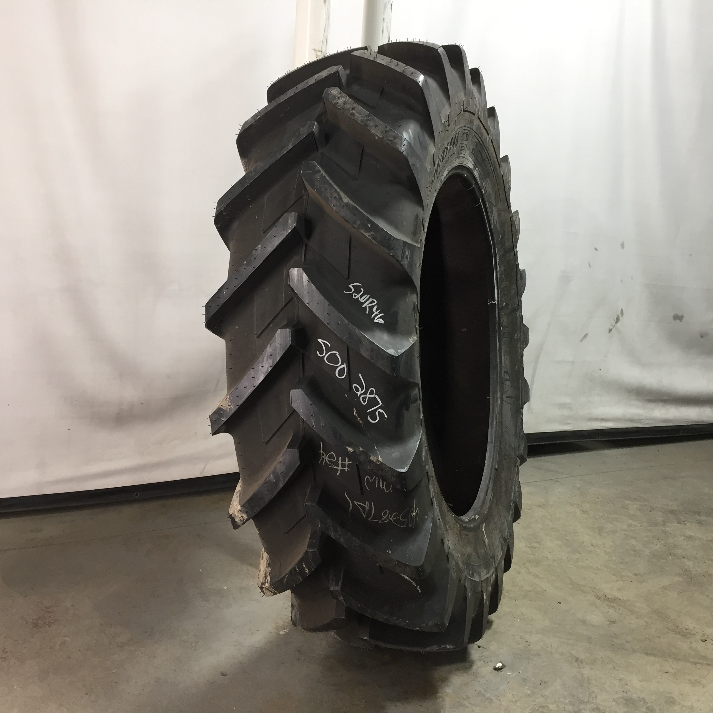520/85R46 Michelin AgriBib R-1W Tire s002875