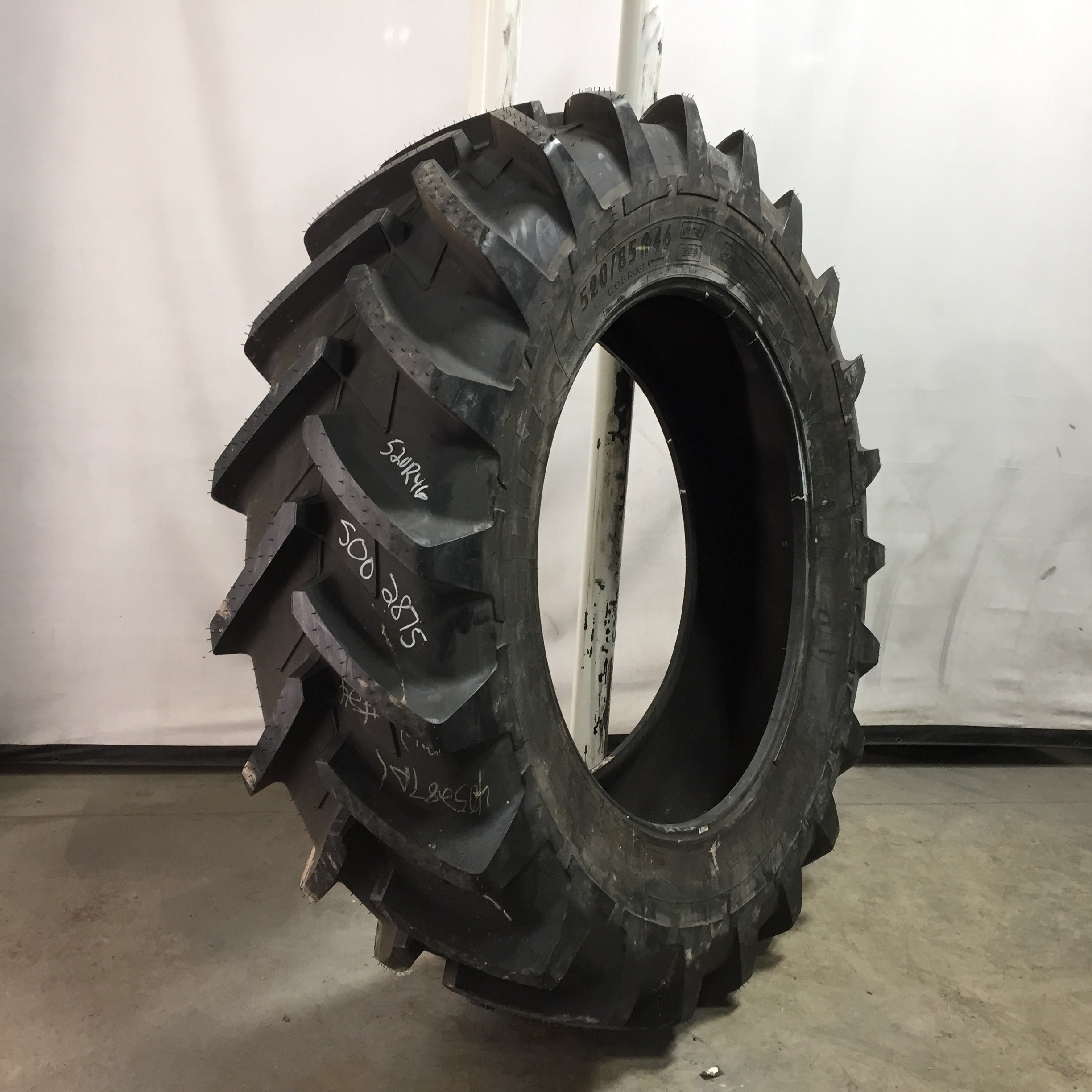 520/85R46 Michelin AgriBib R-1W Tire s002875