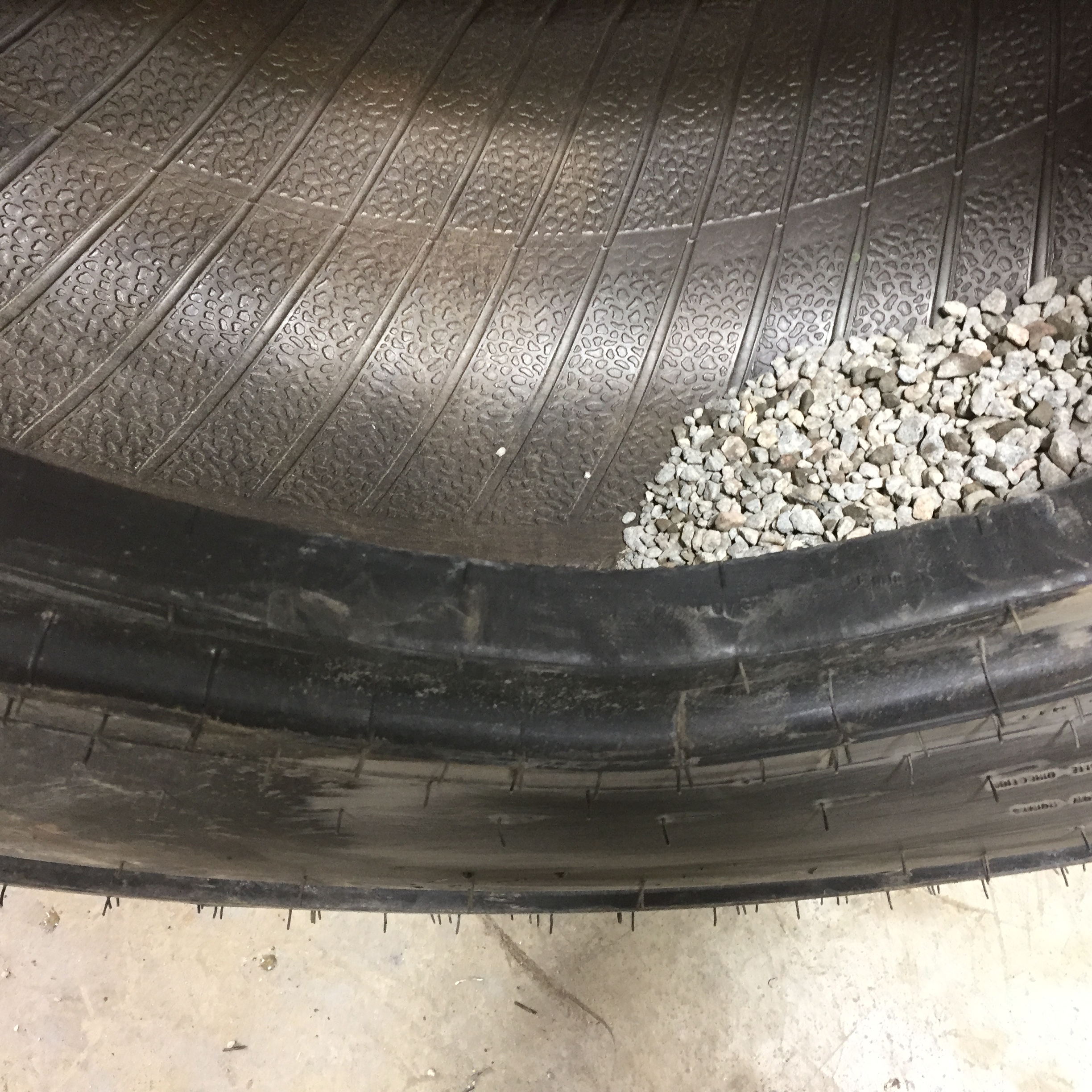 16.9/-24 Galaxy Jumbo Hulk L-4 Tire S002896
