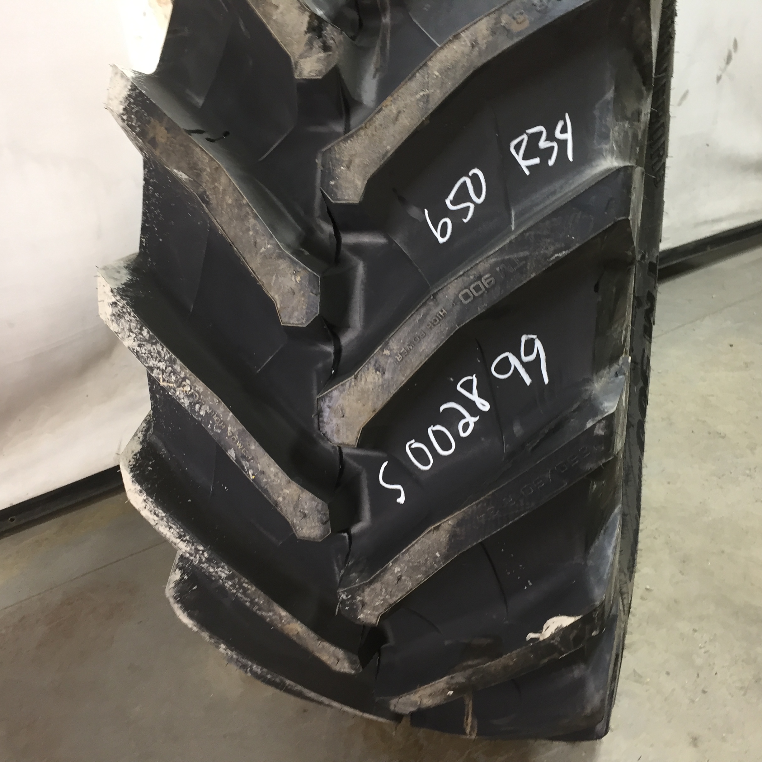 650/60R34 Trelleborg TM900 High Power R-1W Tire S002899