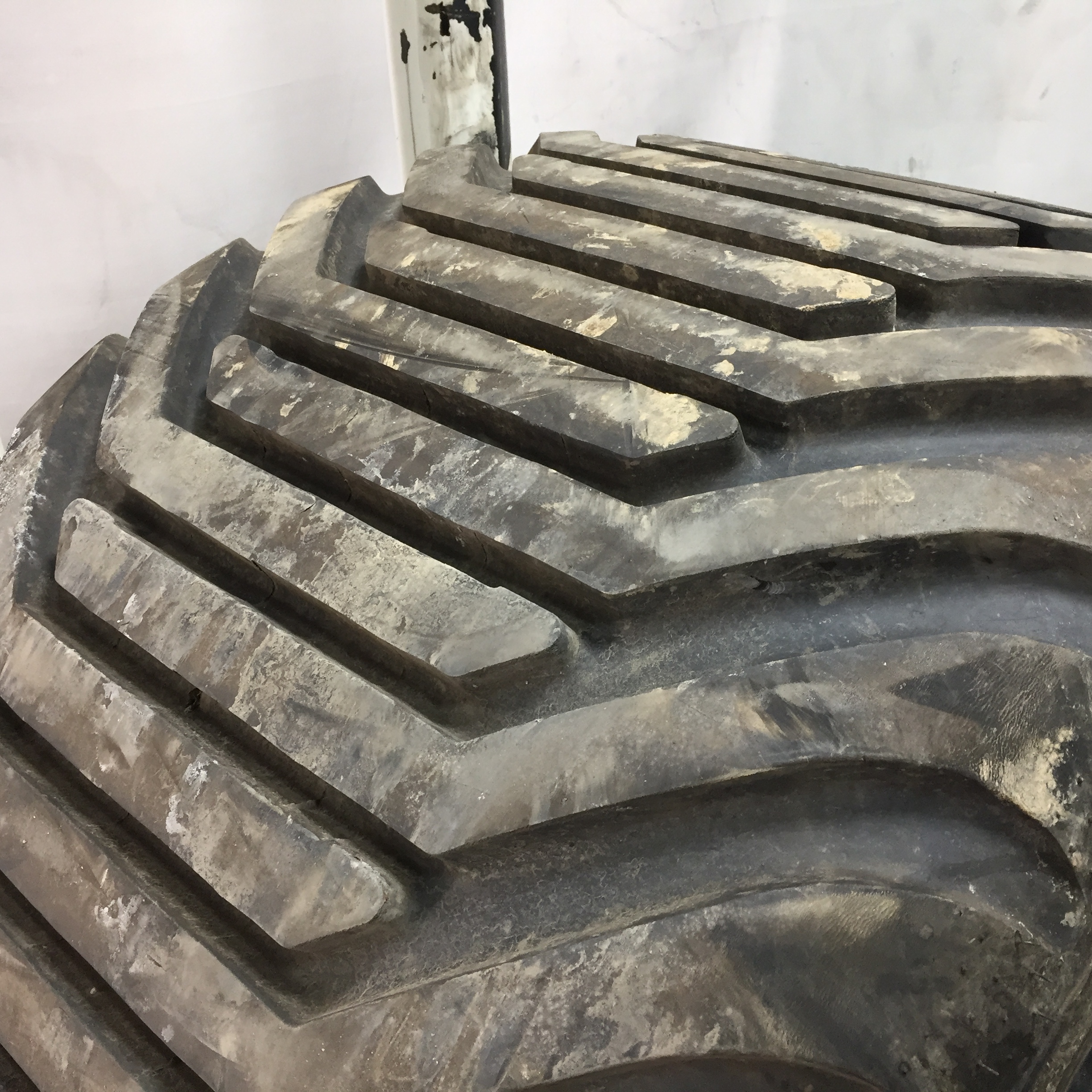 700/50-22.5 Alliance 328 Flotation IMP I-3 Tire 007899