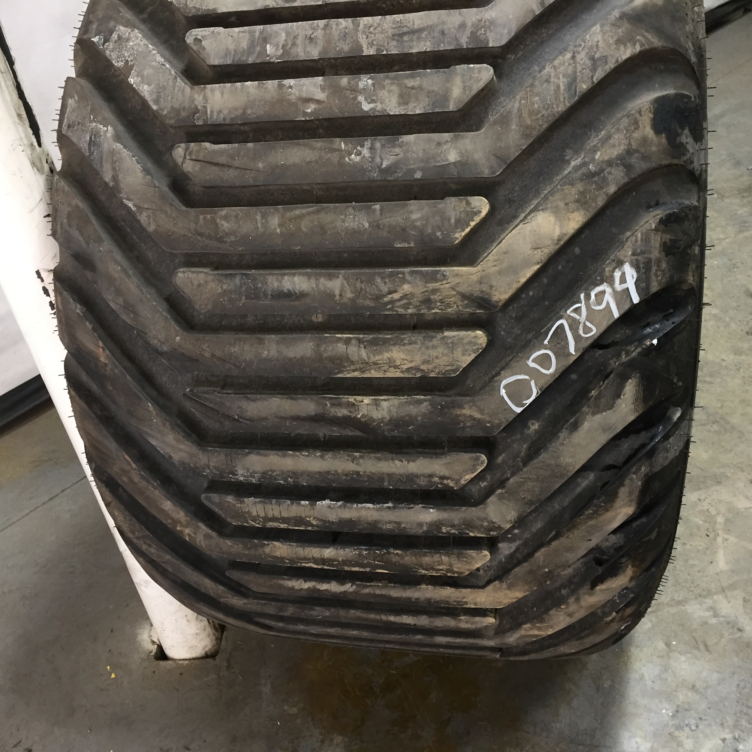 700/50-22.5 Alliance 328 Flotation IMP I-3 Tire 007899