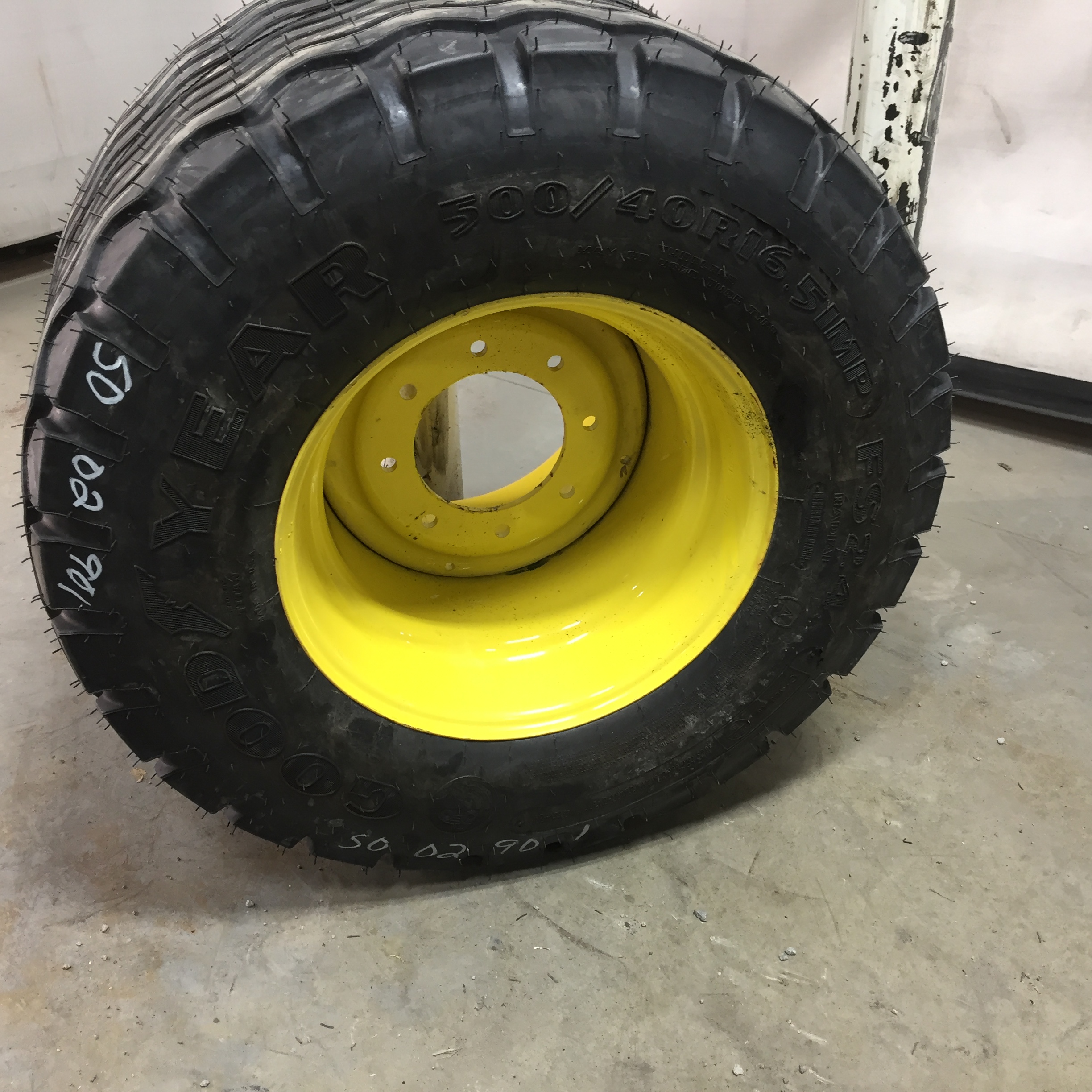 500/40R16.5 Goodyear Farm Implement Radial FS24 I-1 Tire-Wheel Assembly S002901