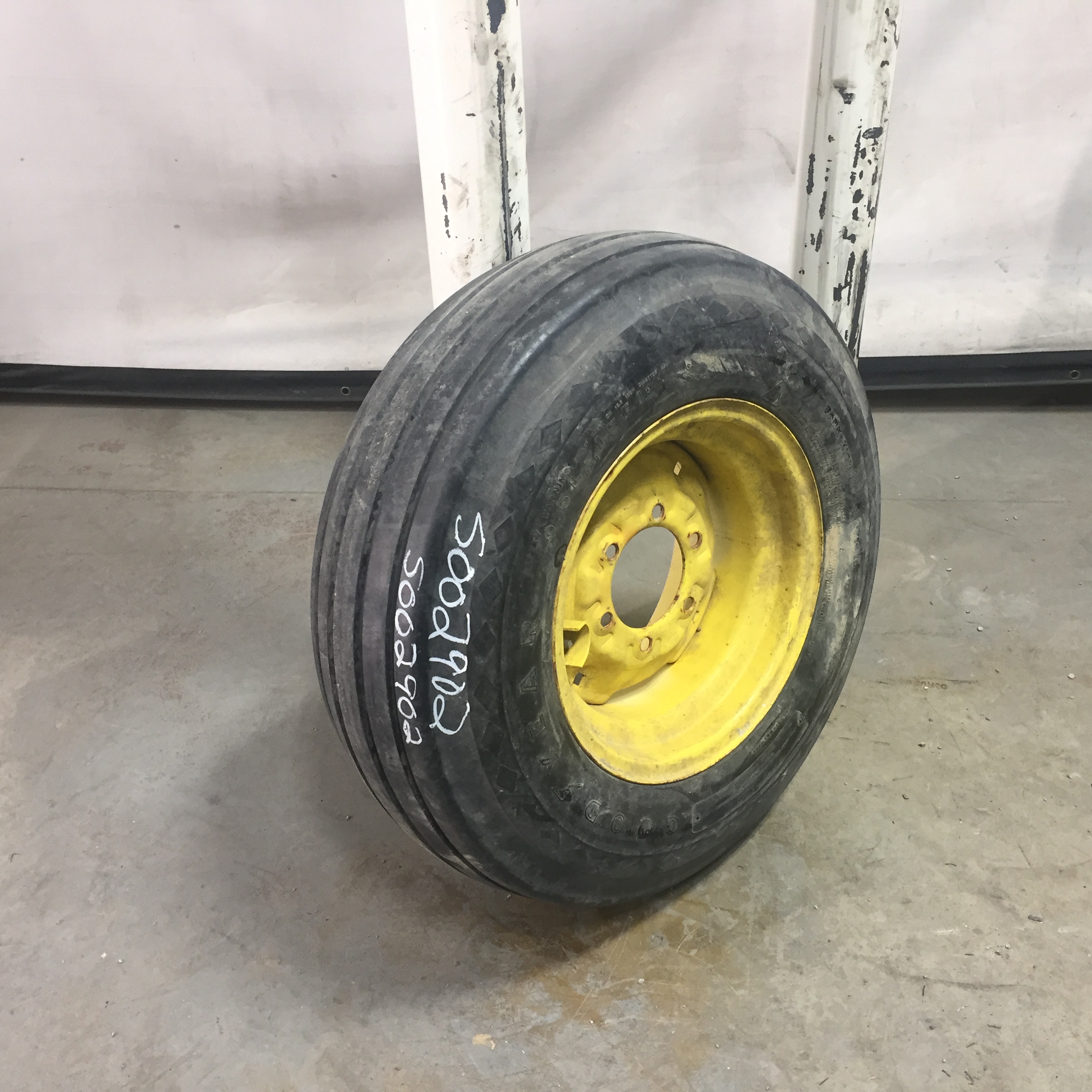 9.5/L-15 Goodyear Farm FI Highway Service I-1 Tire RS002902