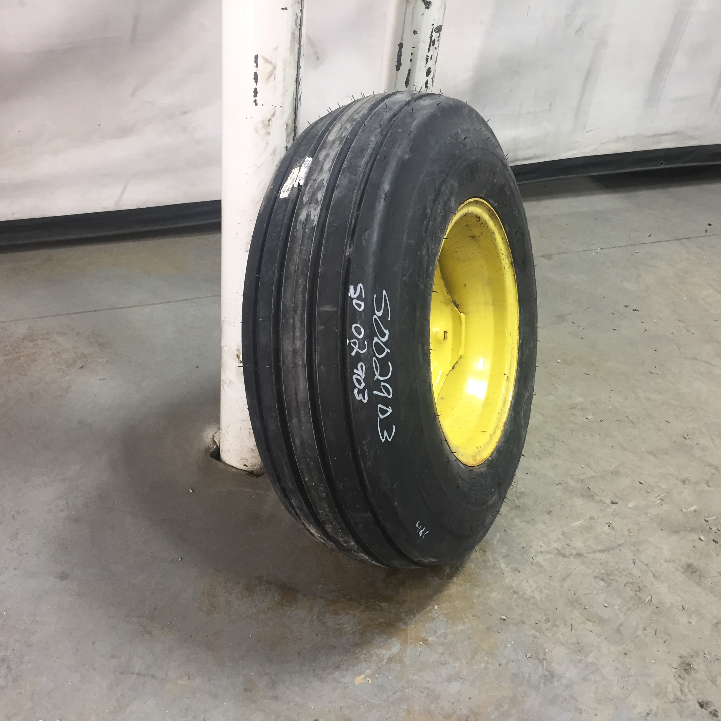 9.5/L-15 Goodyear Farm FI Highway Service I-1 Tire RS002903