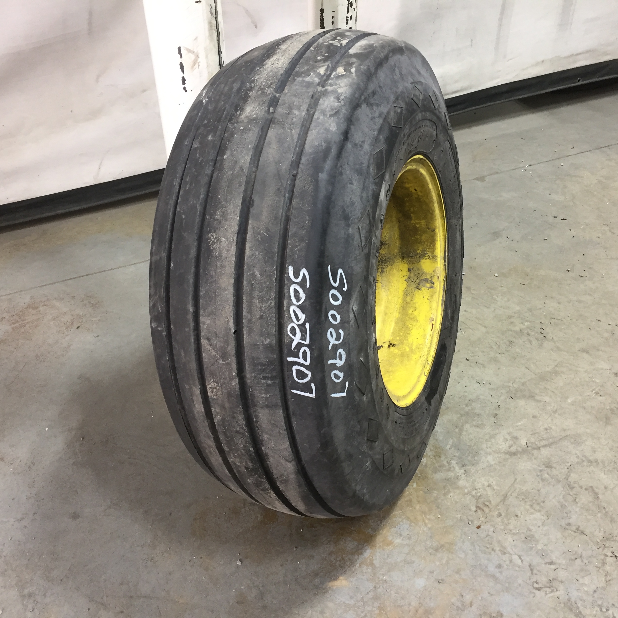 12.5/L-15 Goodyear Farm FI Highway Service II I-1 Tire RS002907