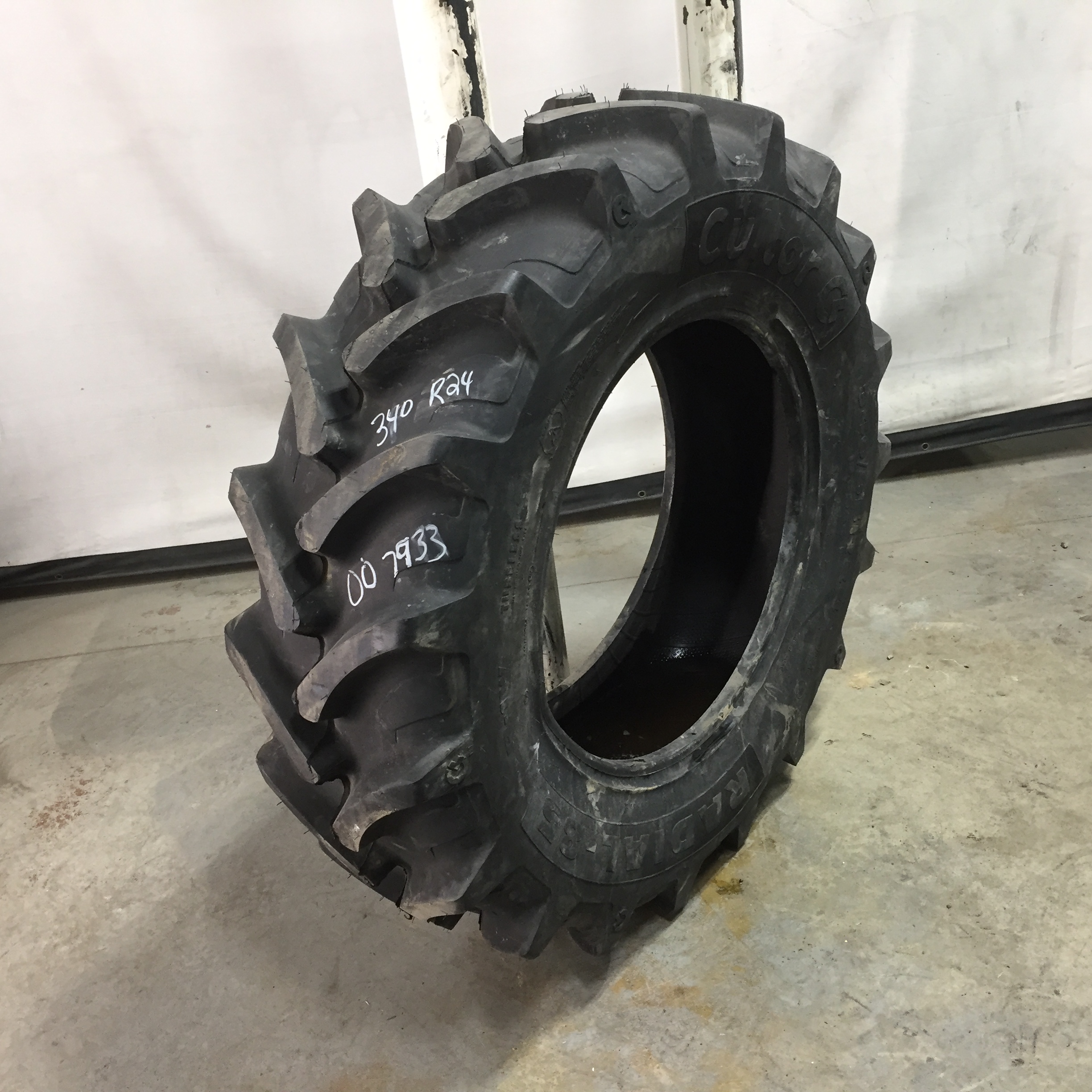 340/85R24 Cultor Radial-85 R-1W Tire 007933