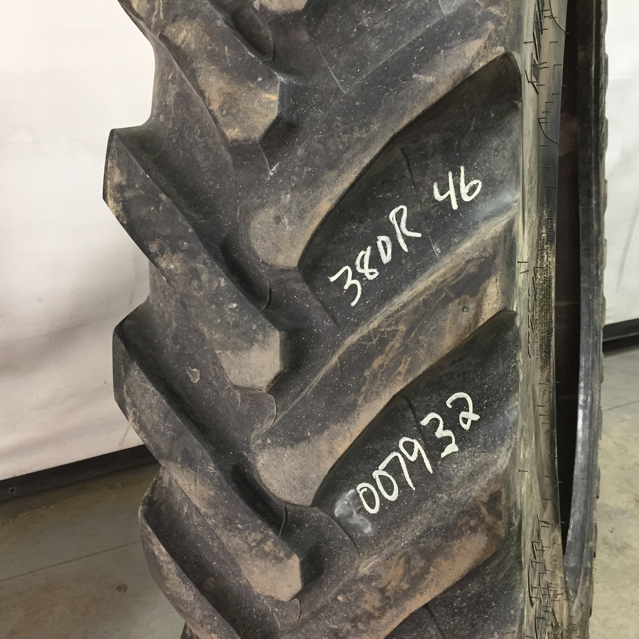 380/90R46 Trelleborg TM150 Row Crop Tire R-1 Tire 007932