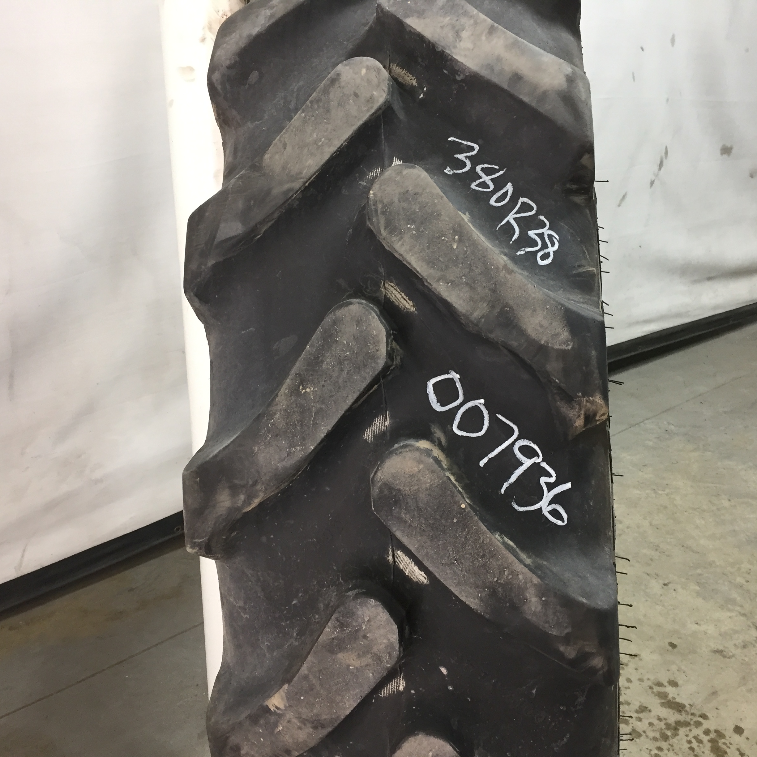 380/80R38 Goodyear Farm Ultra Sprayer R-1 Tire 007936
