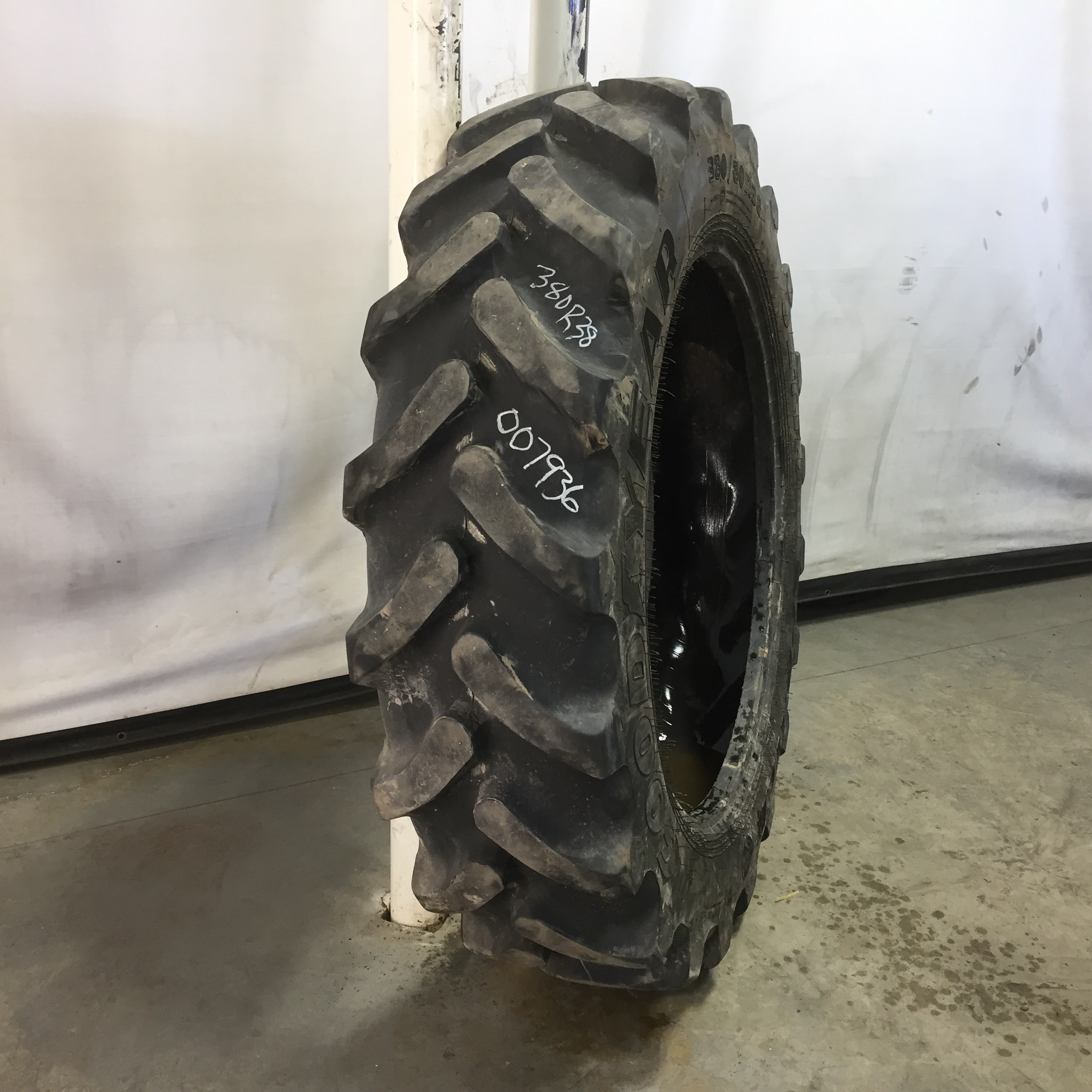 380/80R38 Goodyear Farm Ultra Sprayer R-1 Tire 007936