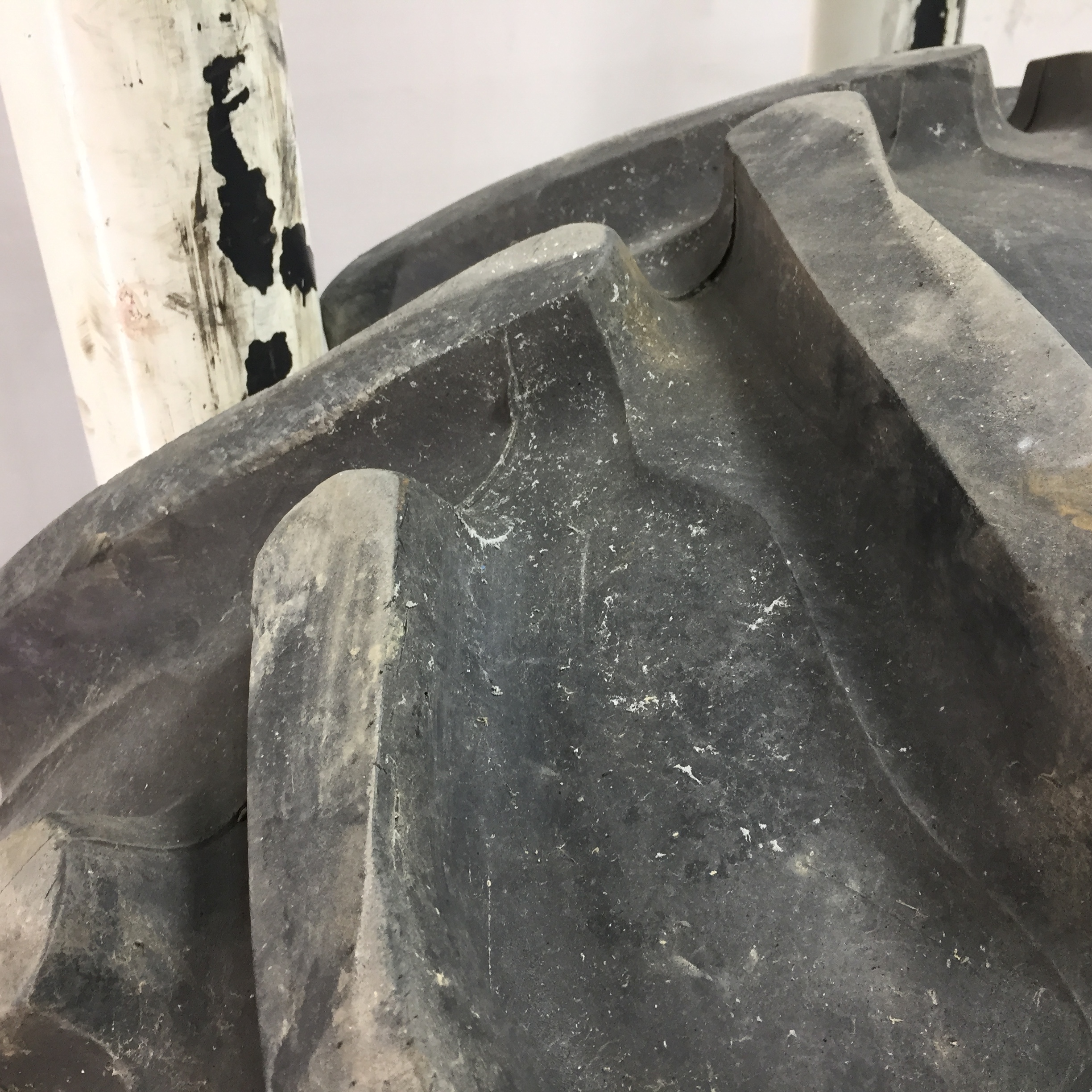 16.9/R30 Taurus Energy Saver Radial HT R-1 Tire 007941